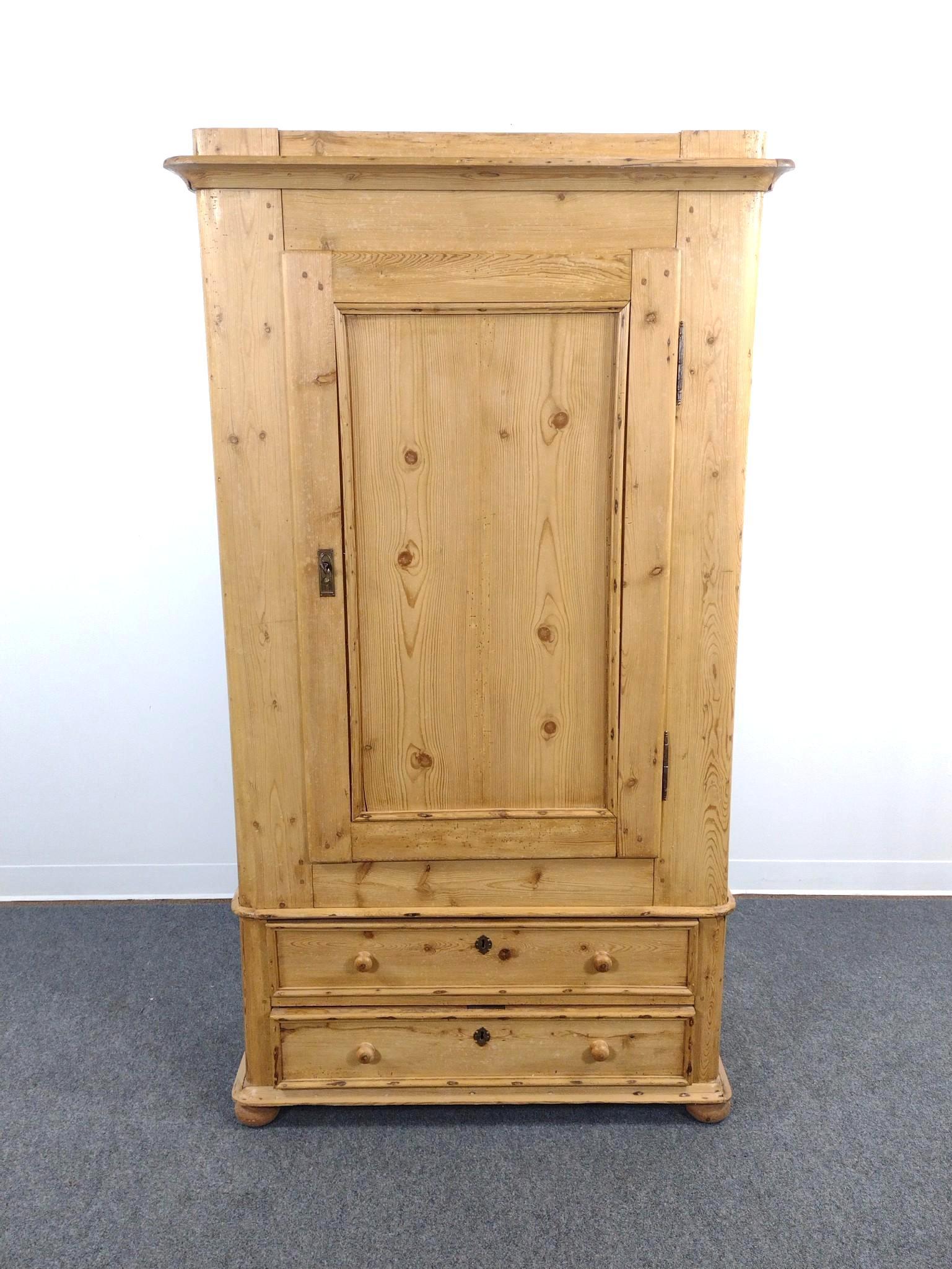 Barker Bros Wardrobe
