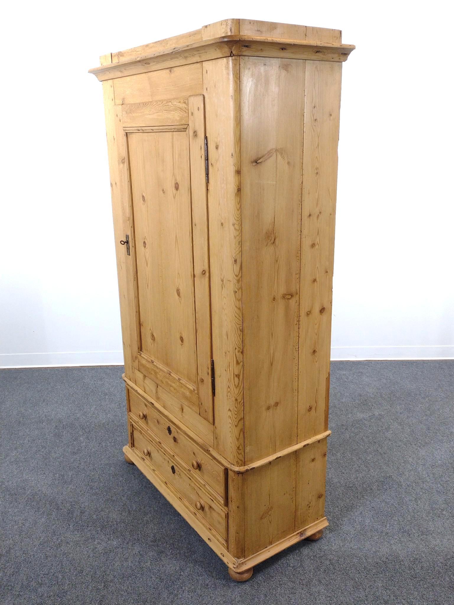Barker Bros Wardrobe
