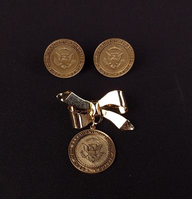 Nixon Presidential Seal Cufflinks & Bow Brooch. Includes pair of presidential cufflinks and bow 