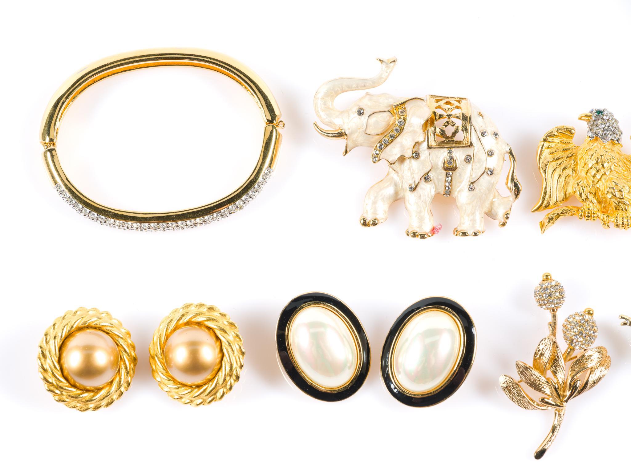 Brooches & Earrings Incl. Swavorski