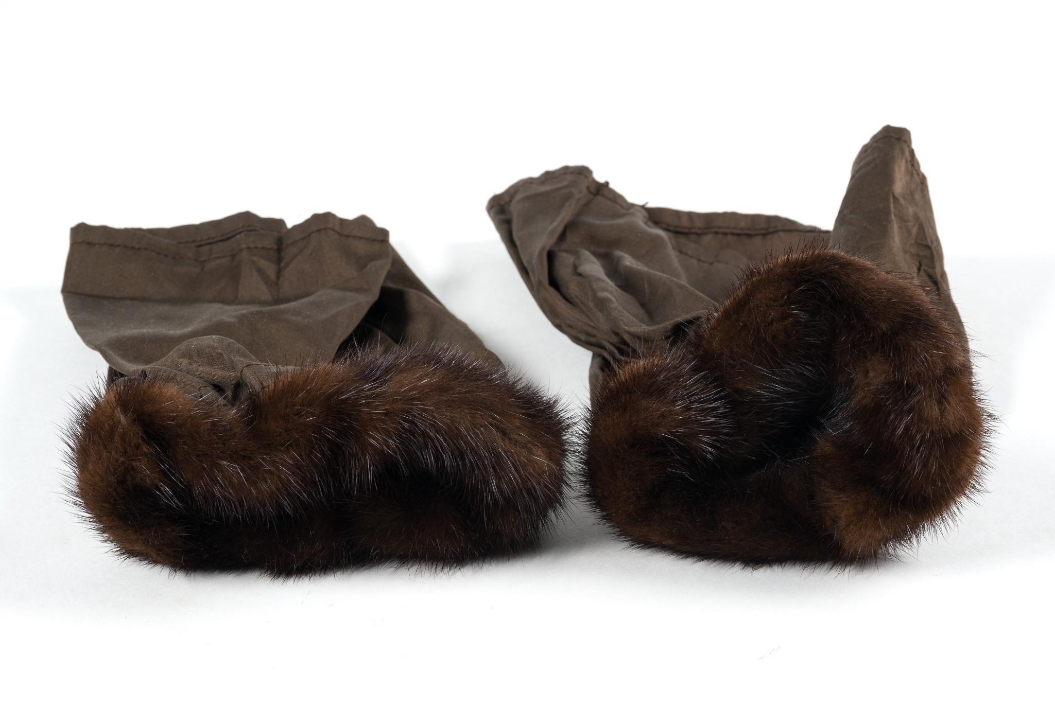 Lazare's Furs Millinery Set