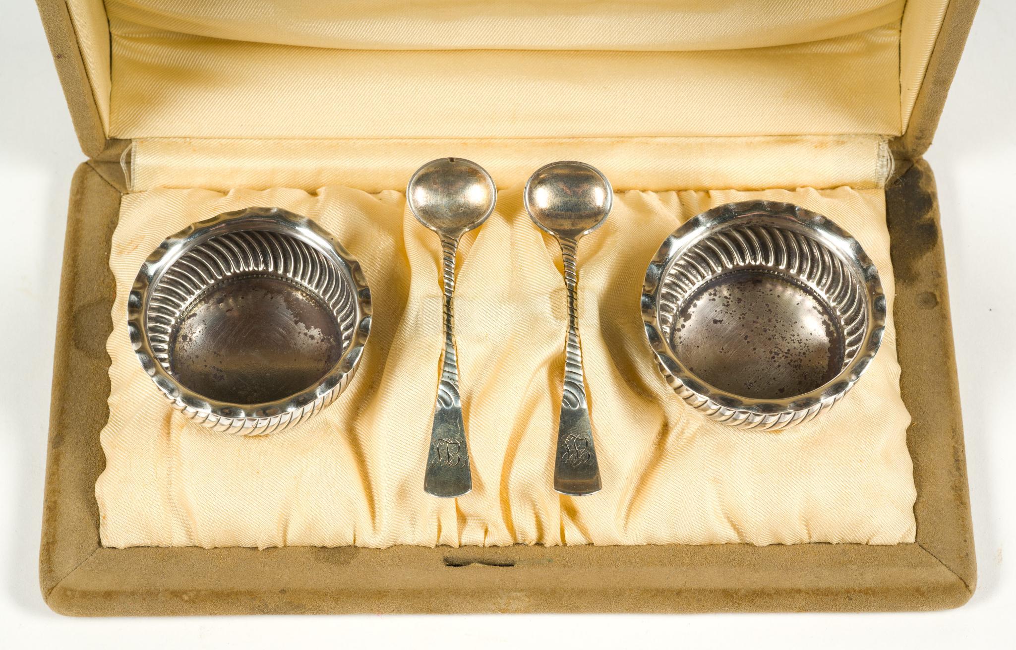 Cased Set of Gorham Sterling Silver Salt Cellars w/ Spoons