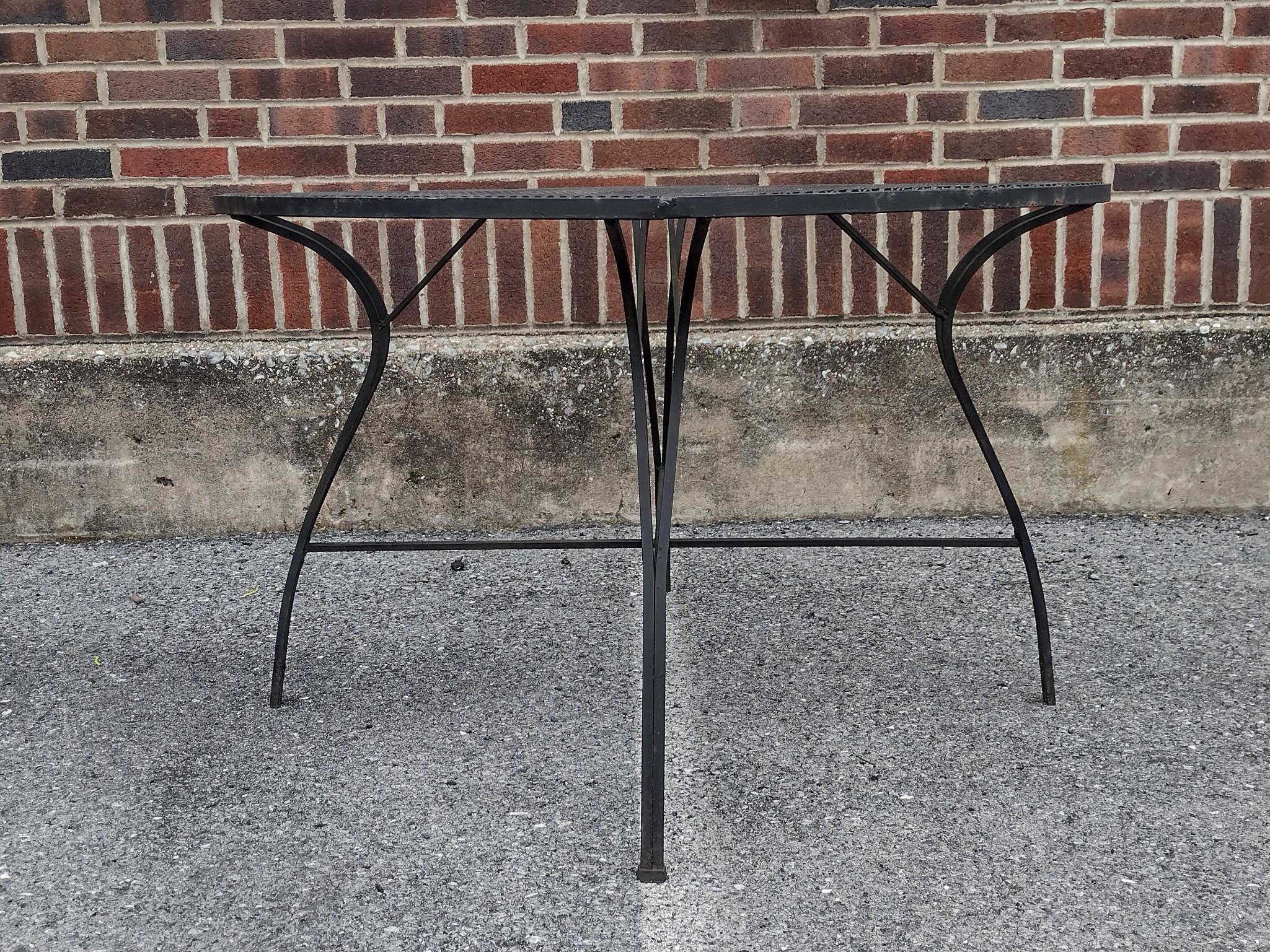 Metal Outdoor Table With 4 Chairs