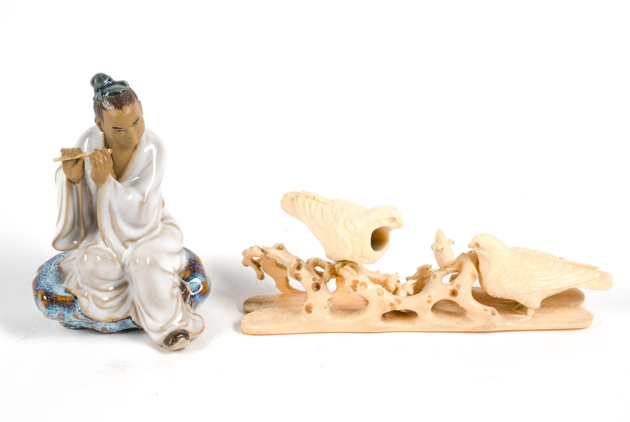 8 Decorative Objects Incl. Chinese