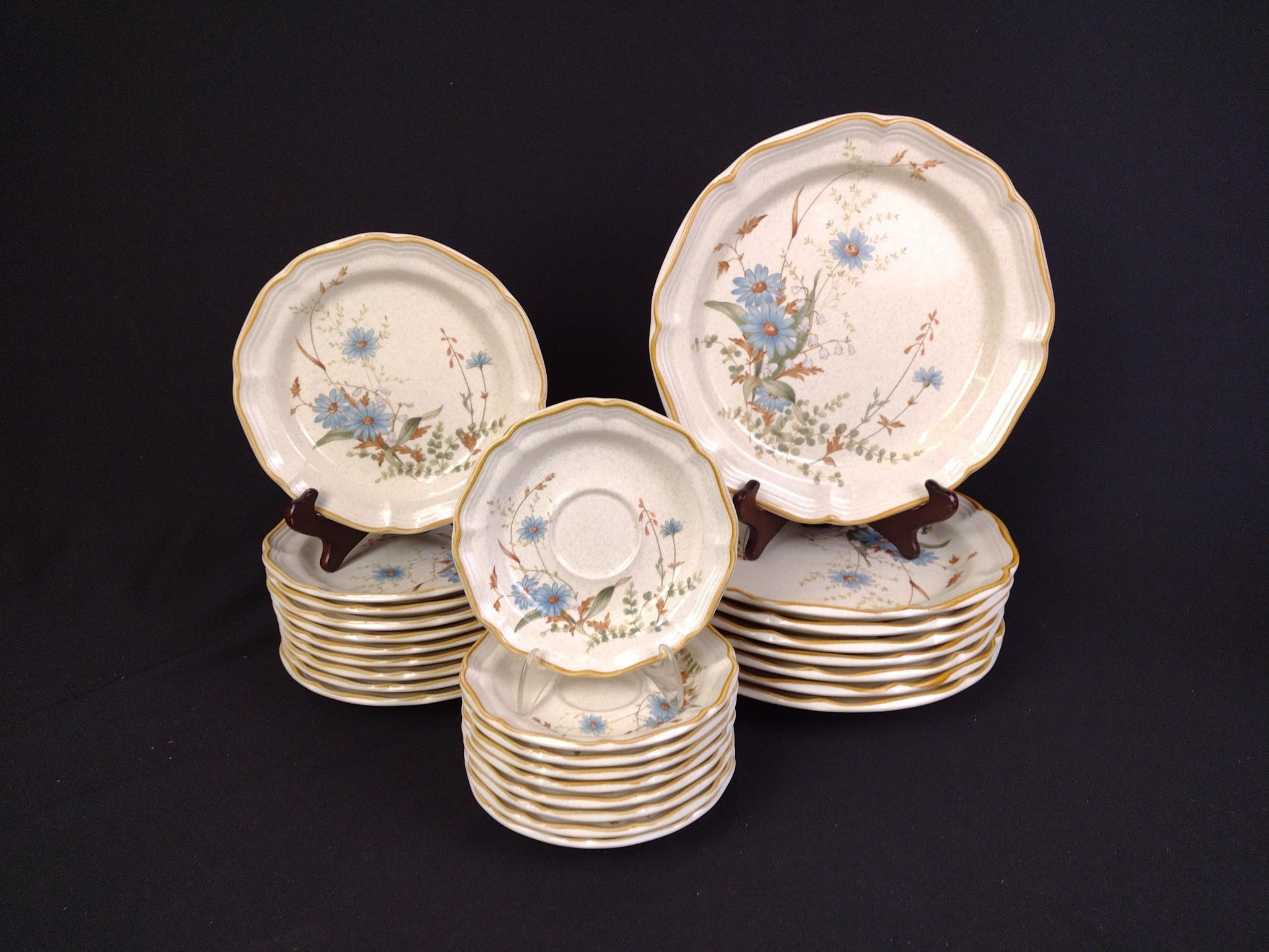 Mikasa "Blue Daisy" Dinner Service