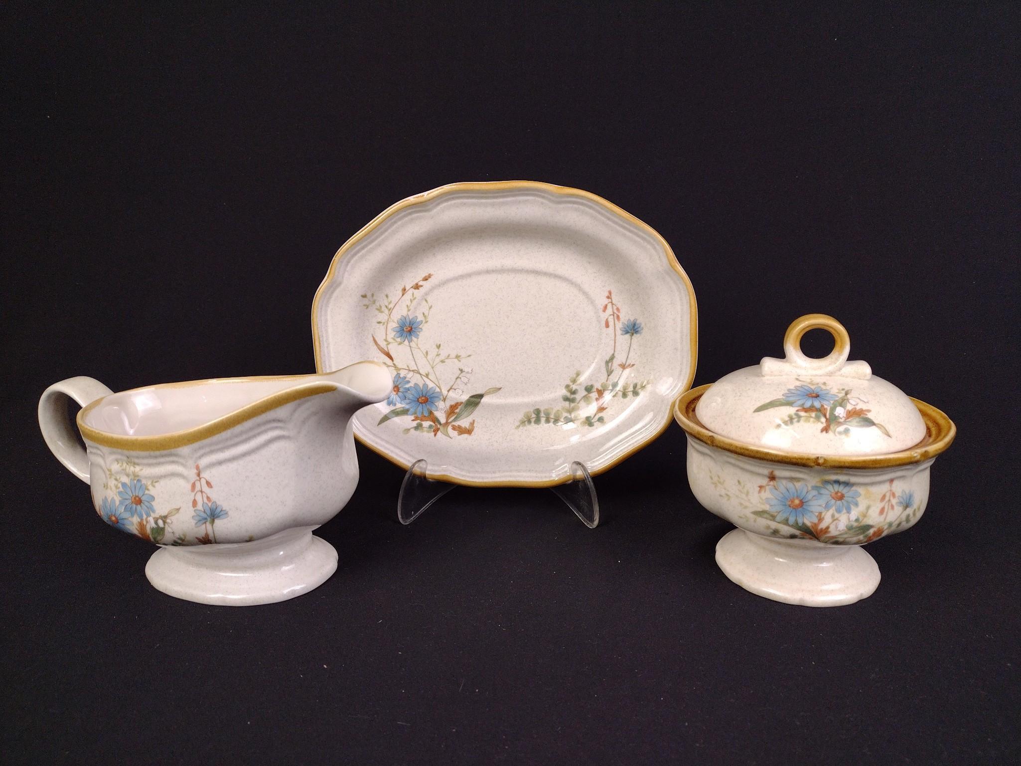 Mikasa "Blue Daisy" Dinner Service
