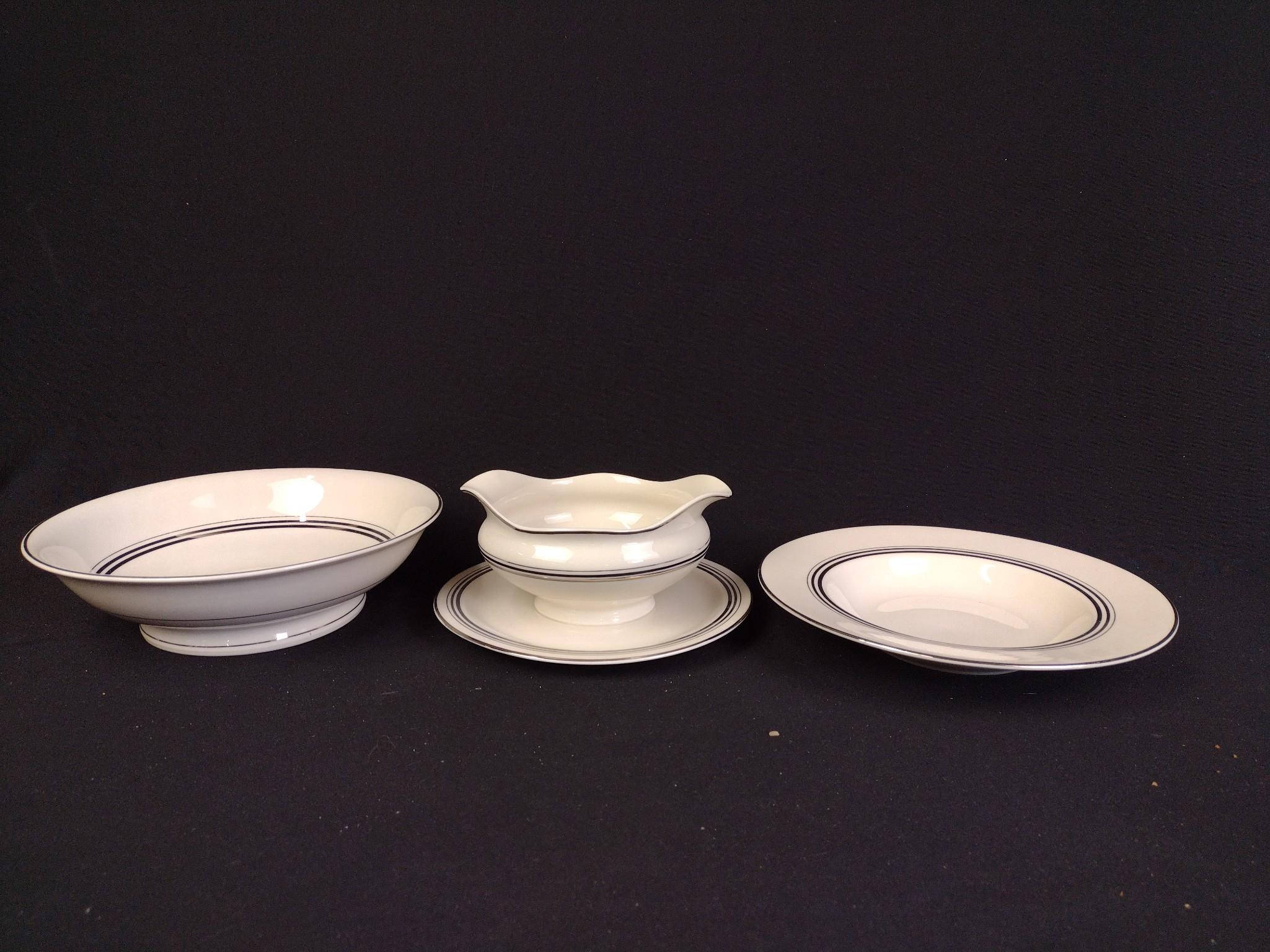 Syracuse China Old Ivory Collection Nimbus Platinum