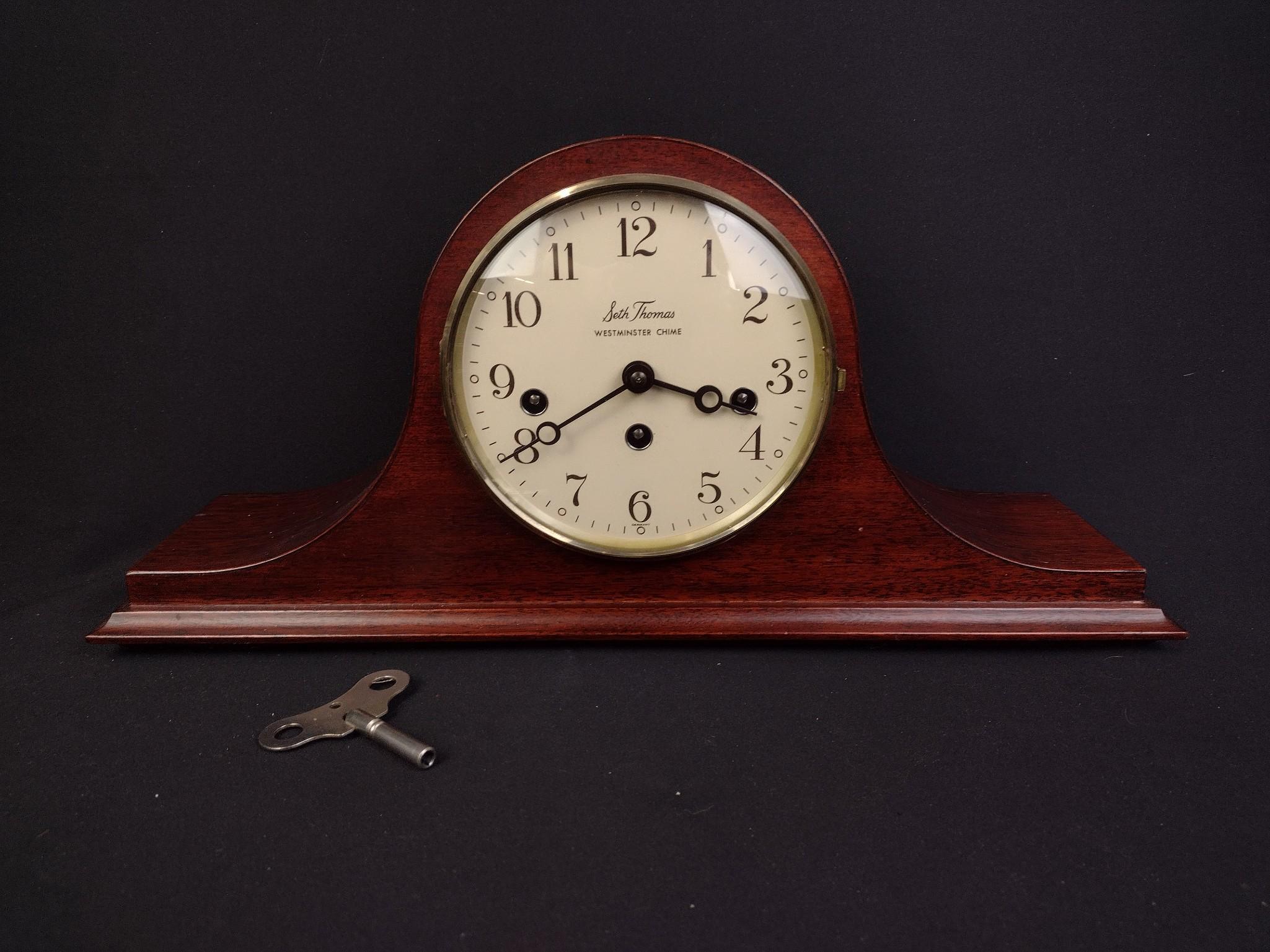 Seth Thomas Westminster Mantle Clock & Asian Decorator Lamp