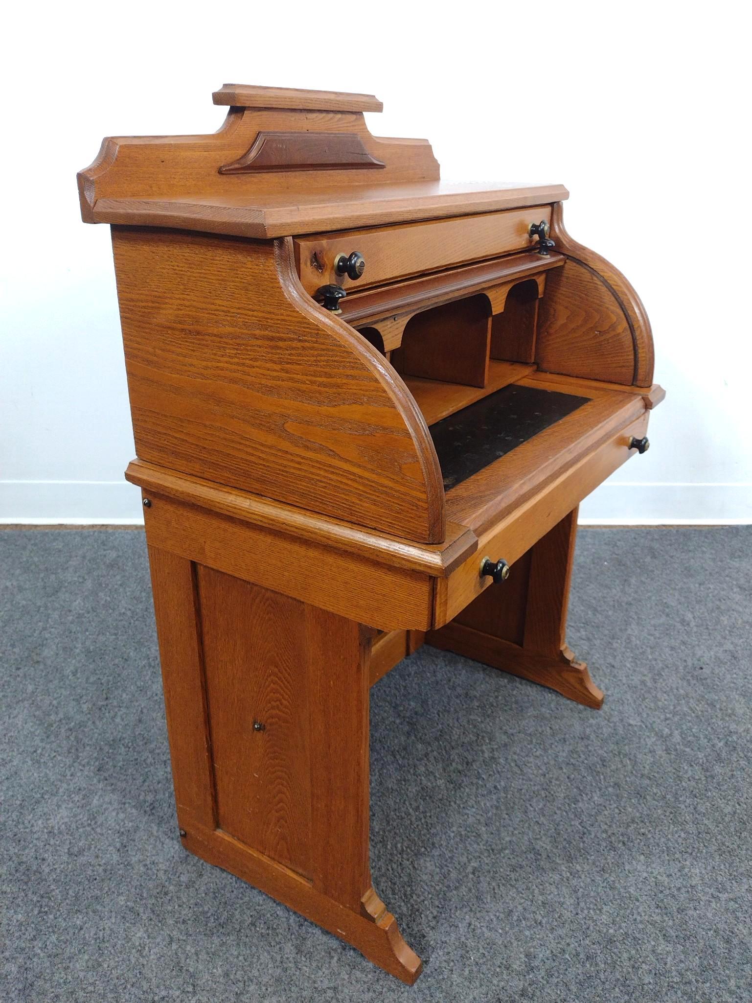 Childs Roll Top Desk