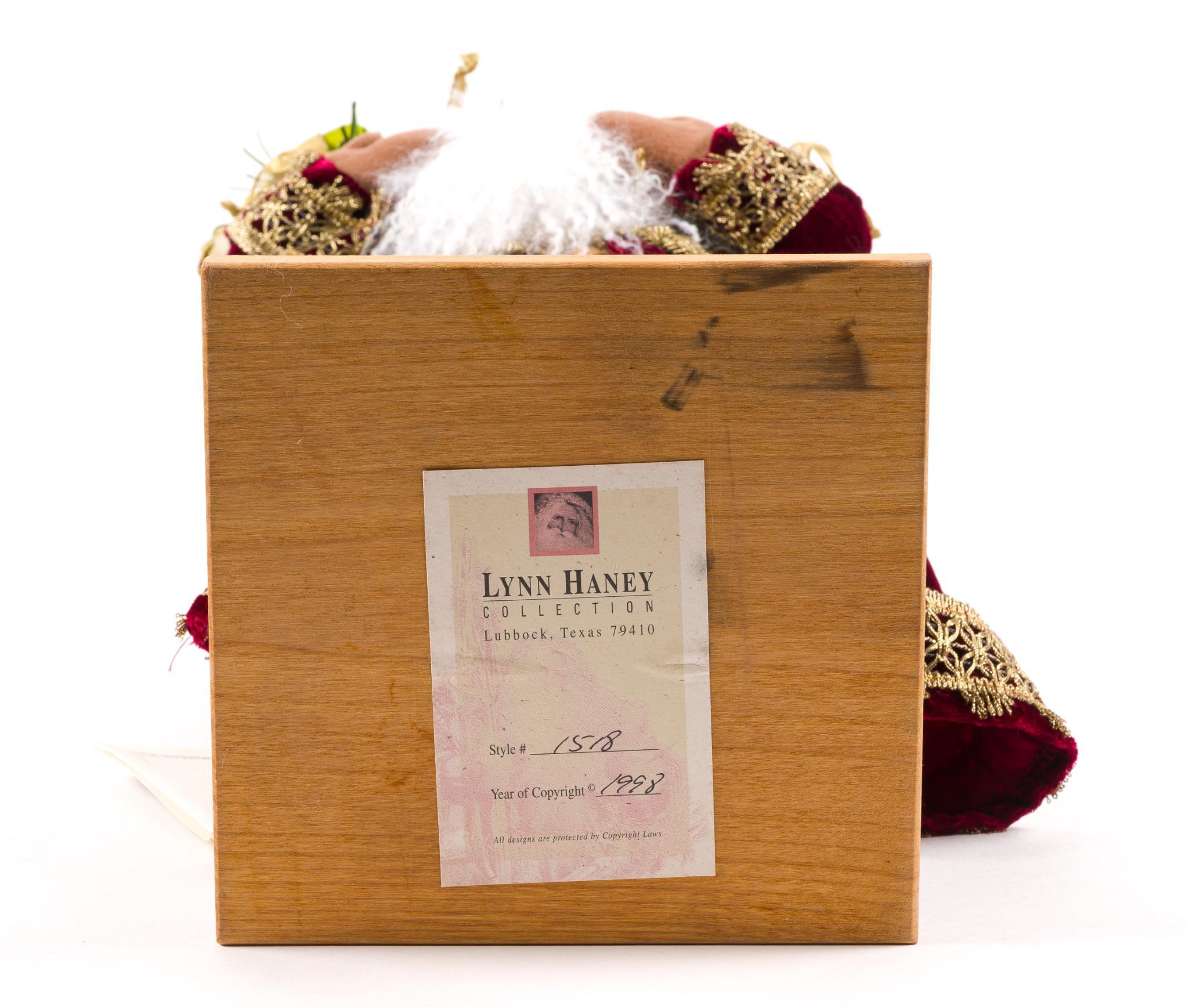 Lynn Haney Signed Santa Claus Statue