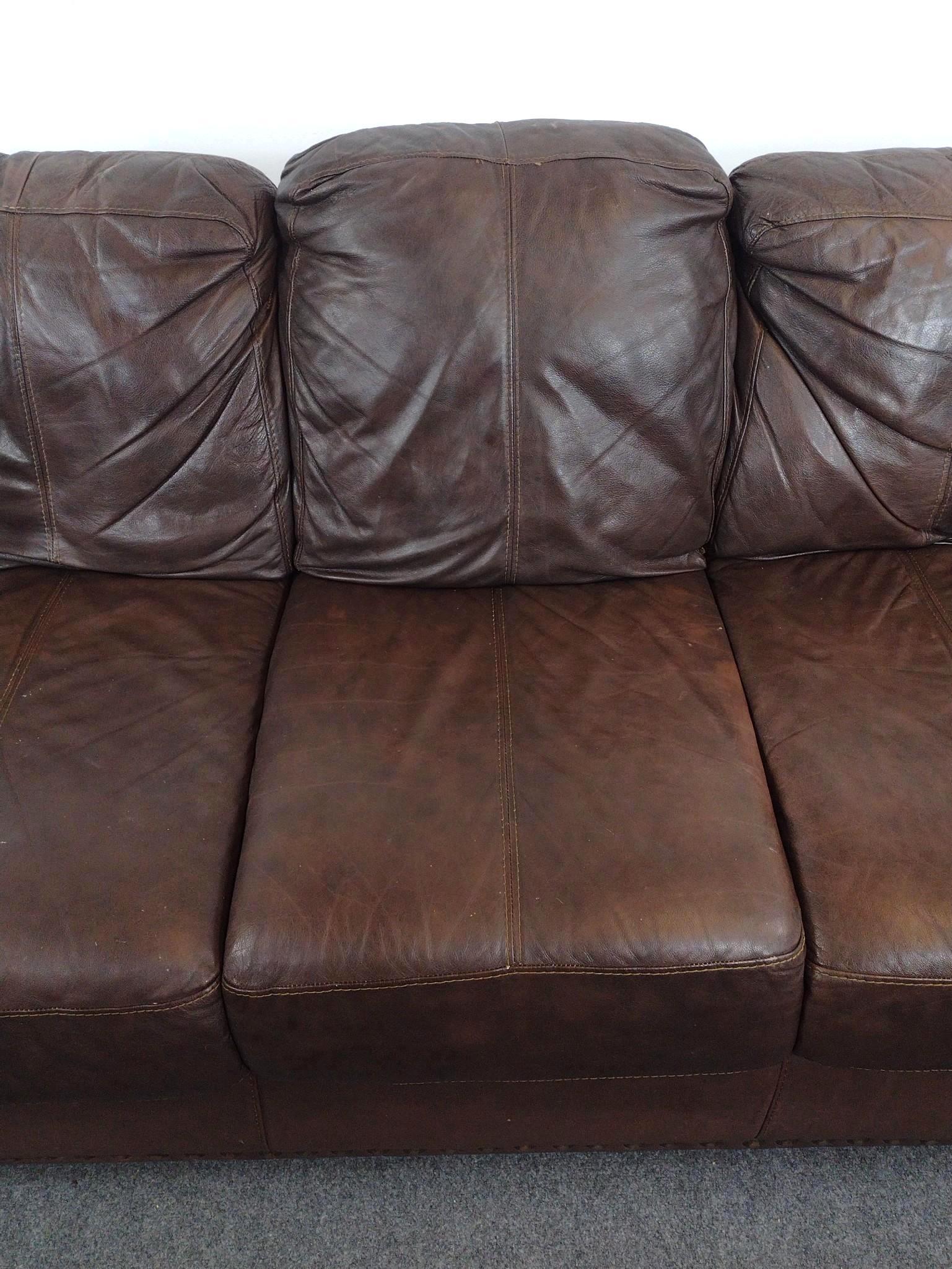 Due Linee Salotti Leather Sofa