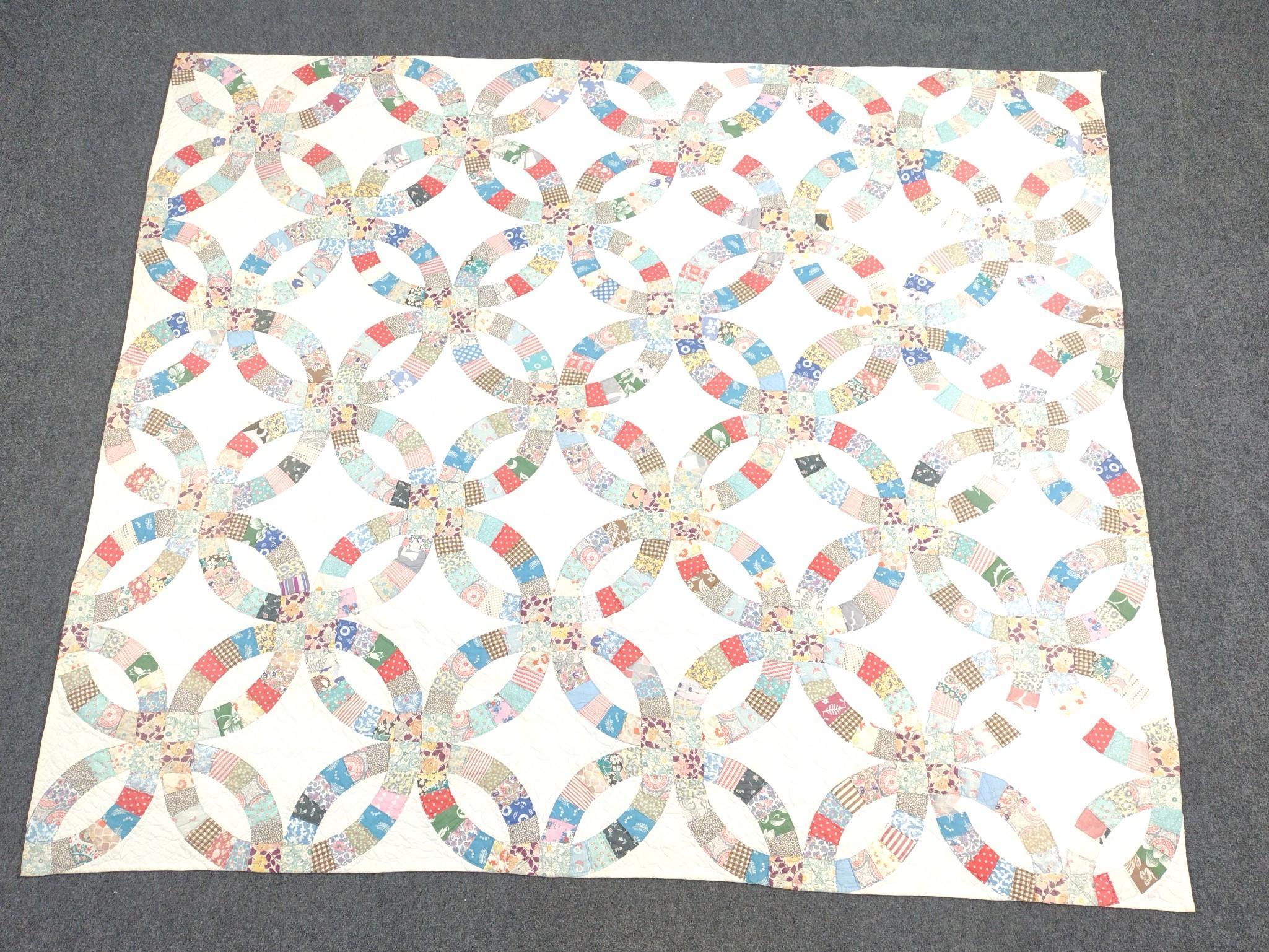 Double Wedding Ring Quilt