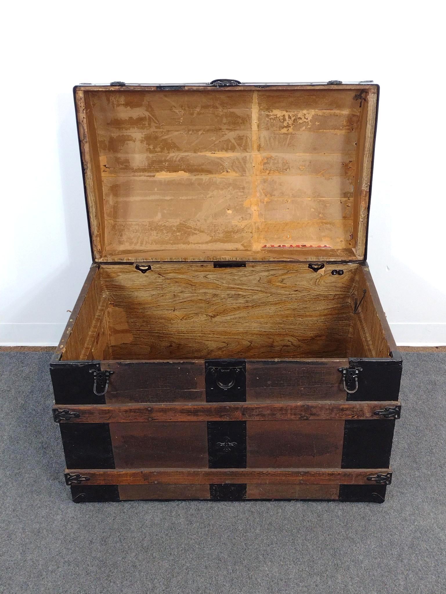 Barrel Top Trunk