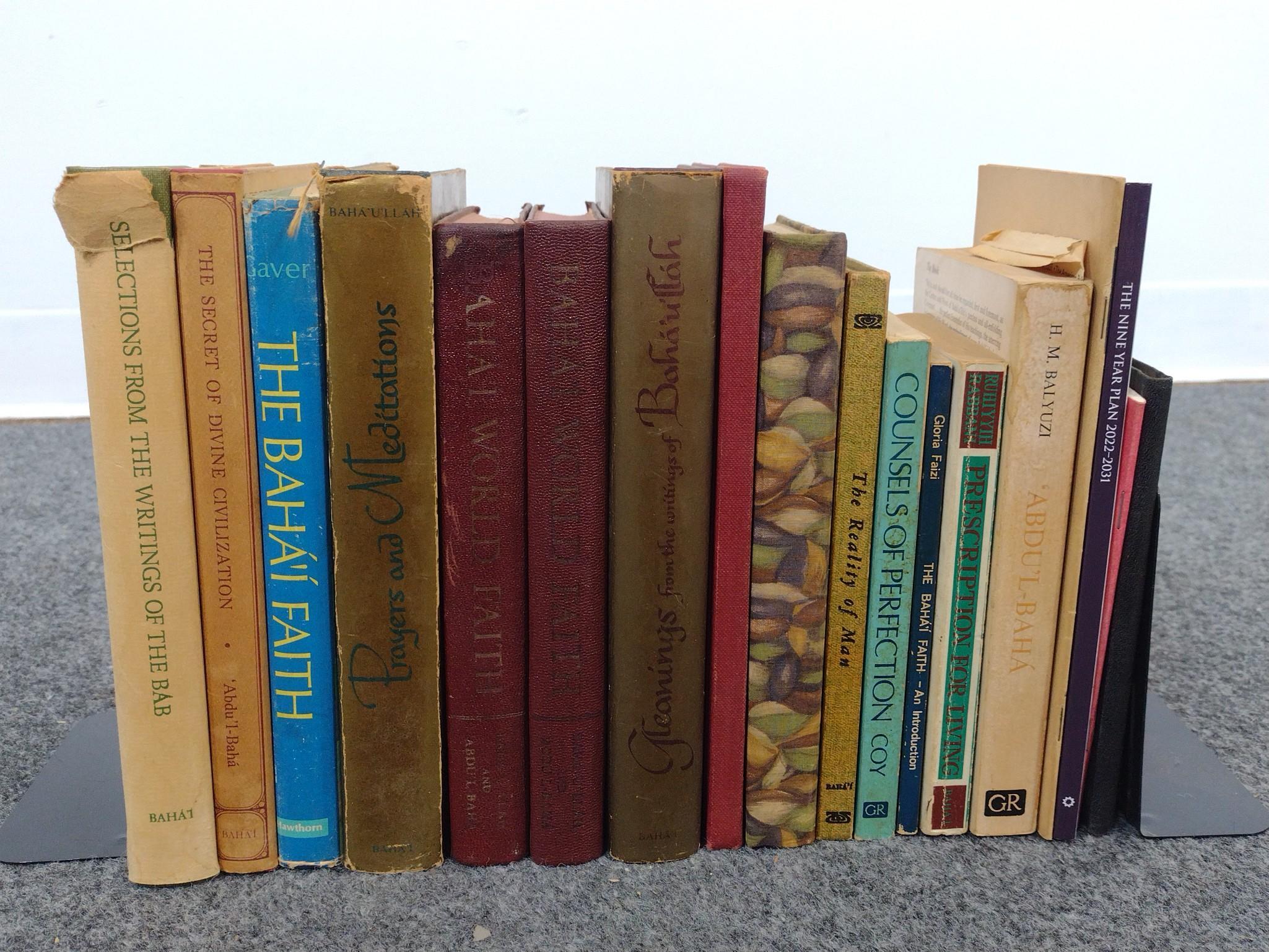 18 Vintage Books & Pamphlets About The Baháʼí Religion