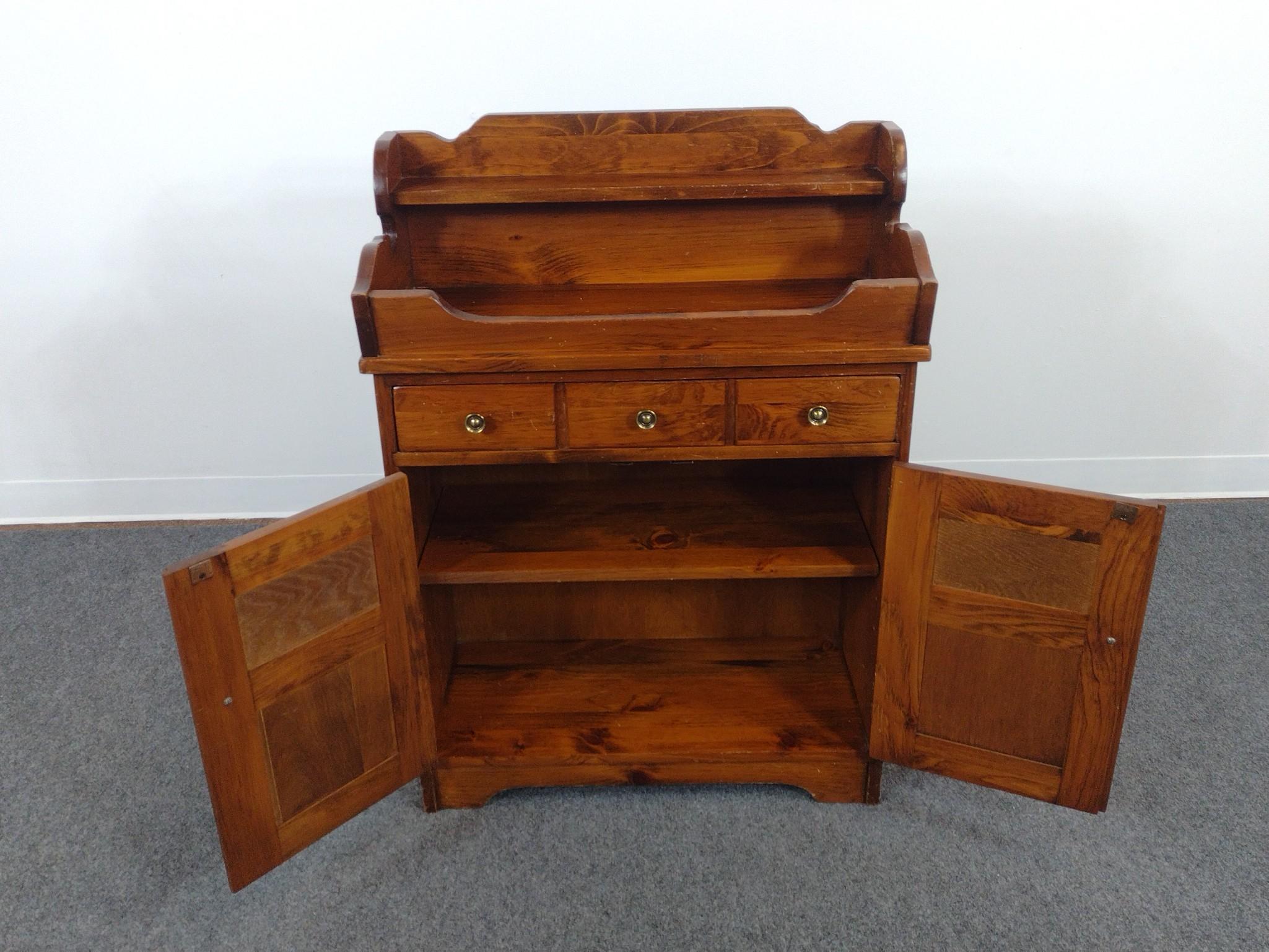 Mohawk Furniture Dry Sink