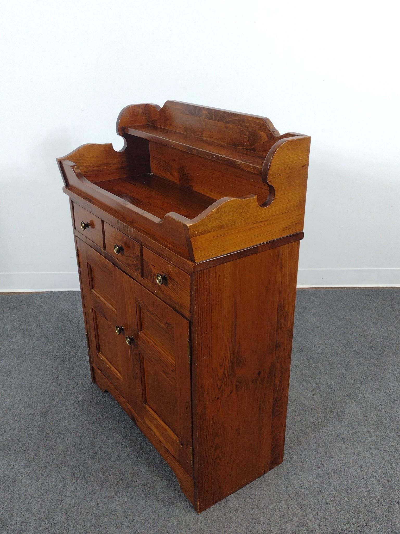 Mohawk Furniture Dry Sink