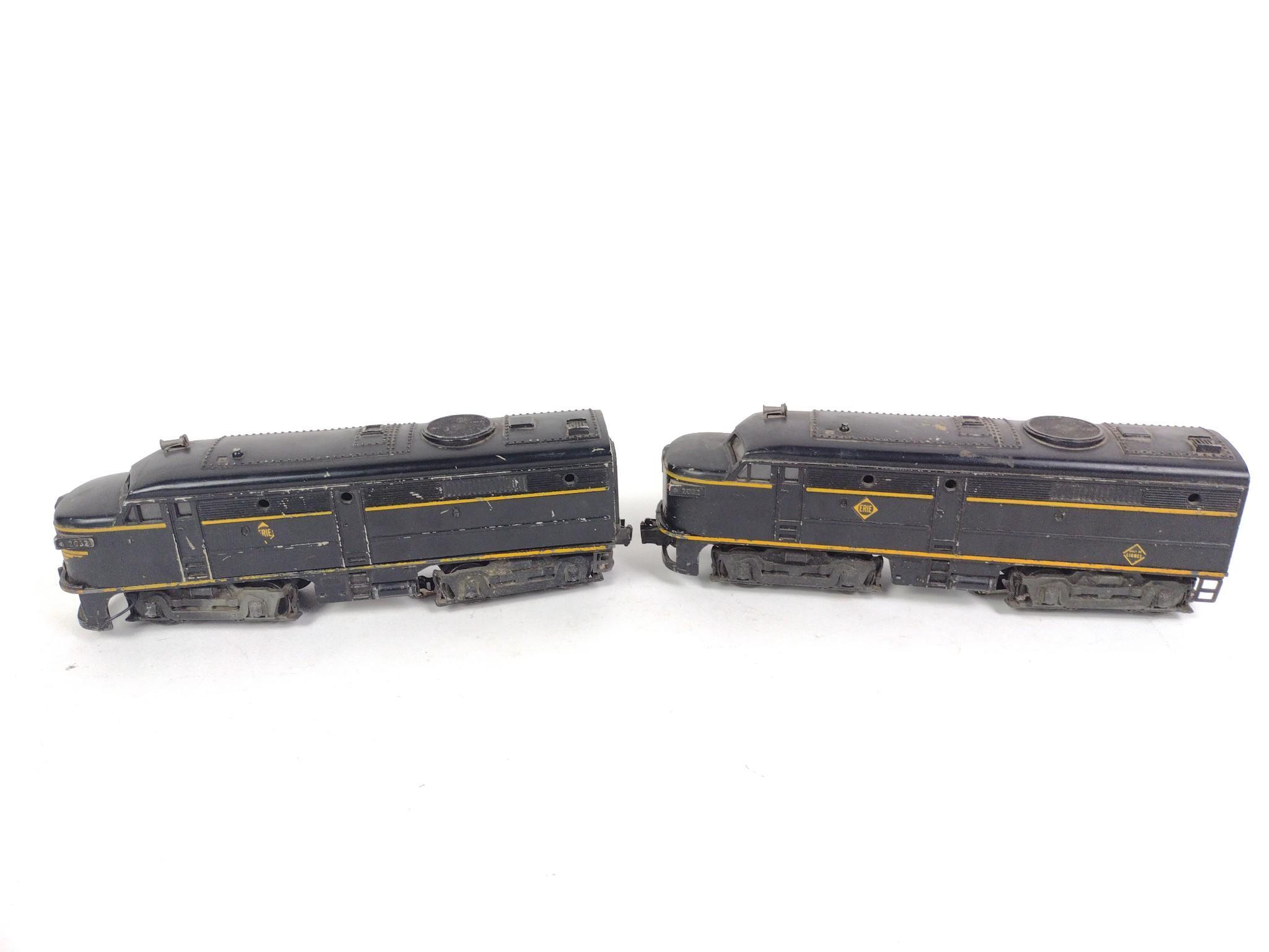 2 Lionel Engine Cars
