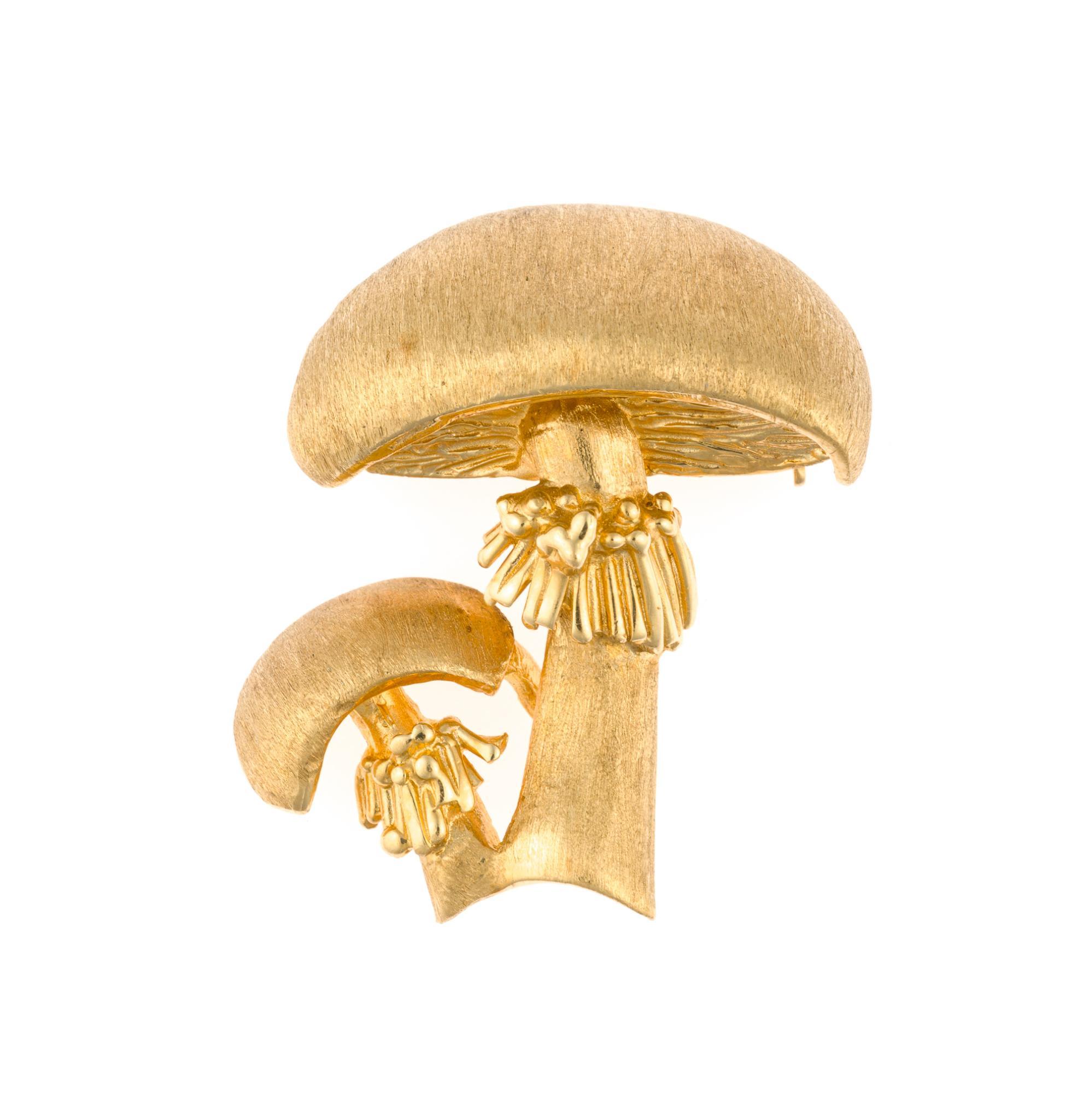 14K Gold Mushroom Brooch