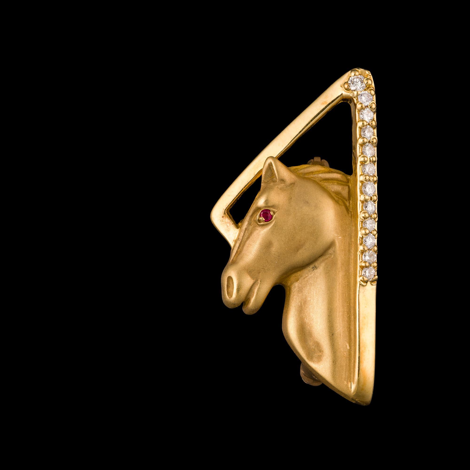 18K Gold Equestrian Horse Brooch