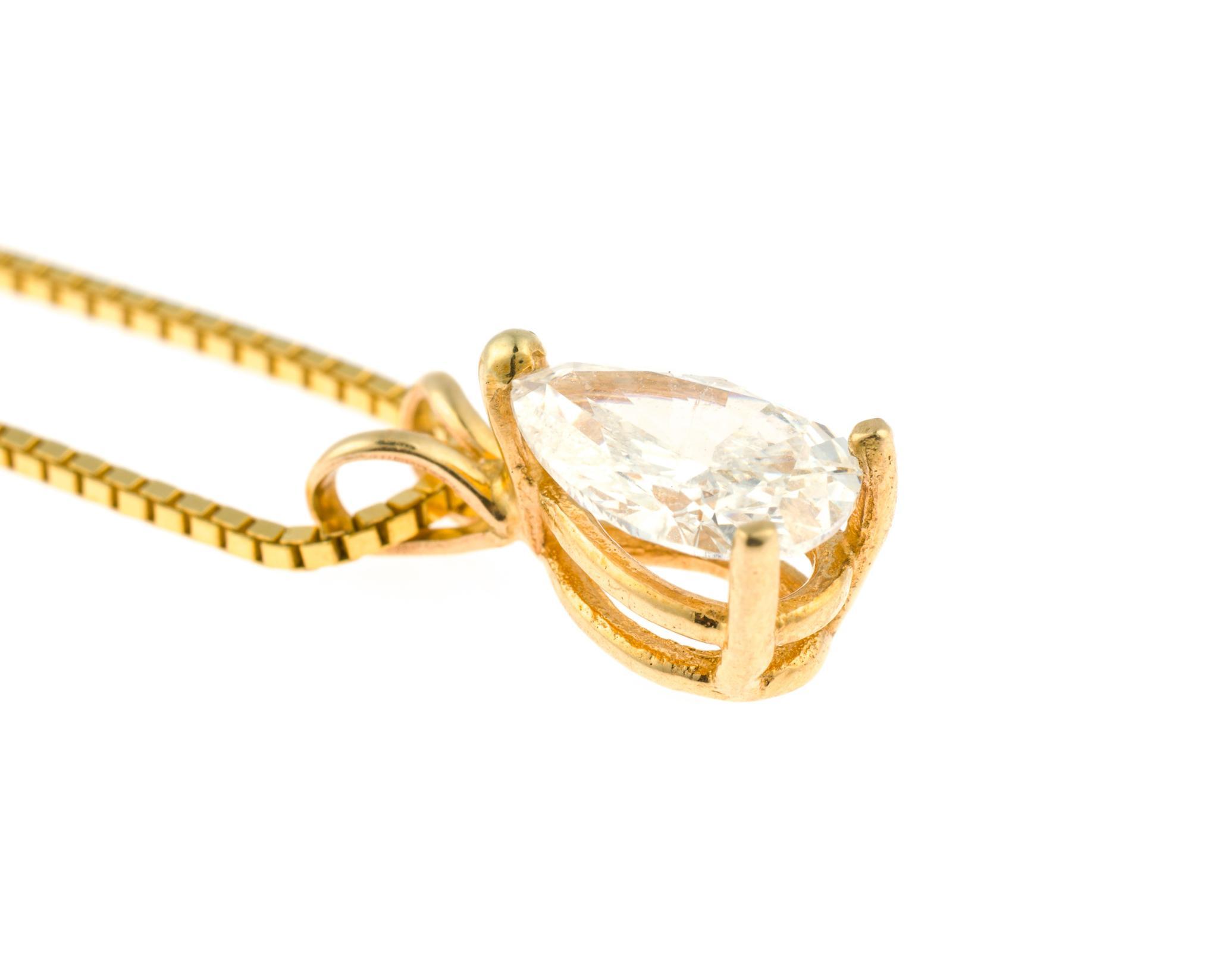 14K Gold and 1.03 Ct Diamond Pendant Necklace