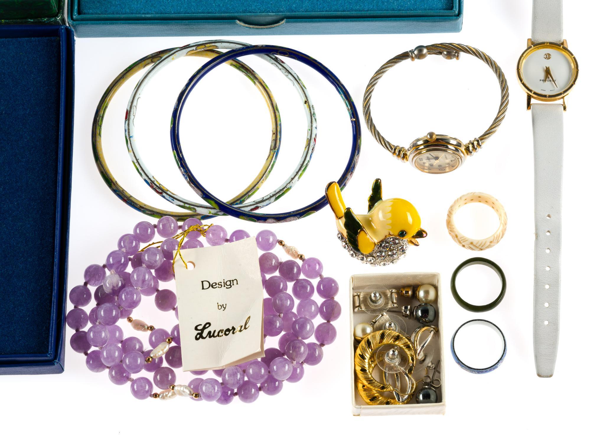 Vintage and Costume Jewelry, Ornaments