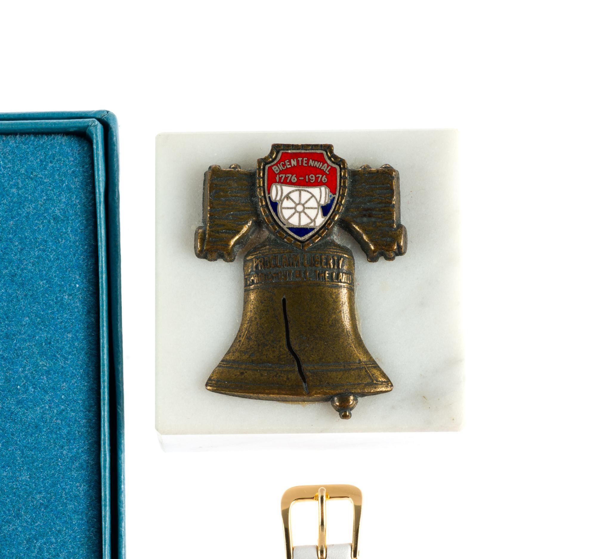 Vintage and Costume Jewelry, Ornaments