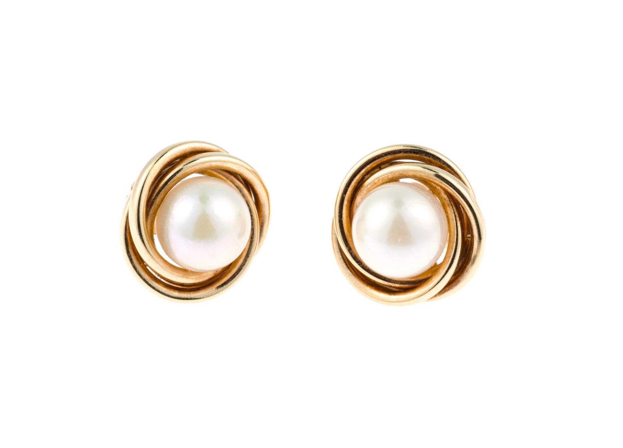 14K Gold and Pearl Necklace, Ring, and Earrings
