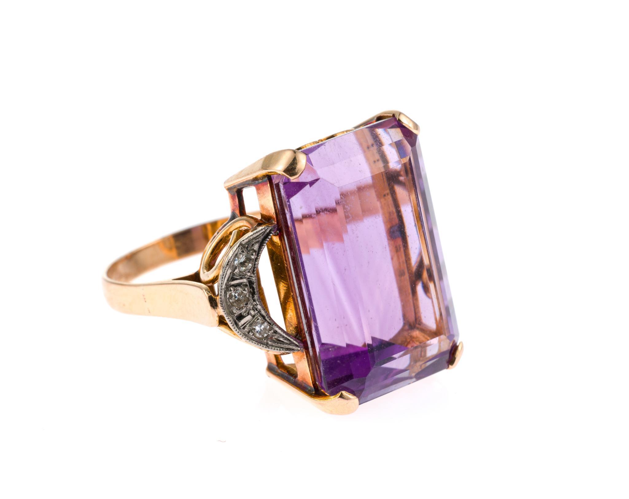 14K Gold and 10.8 Ct Amethyst Ring
