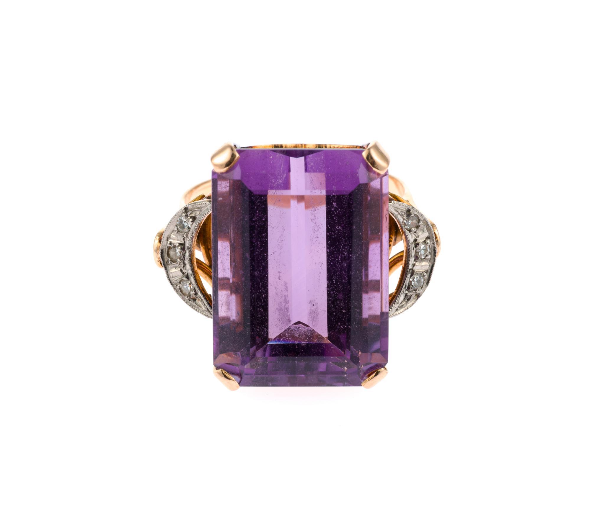 14K Gold and 10.8 Ct Amethyst Ring