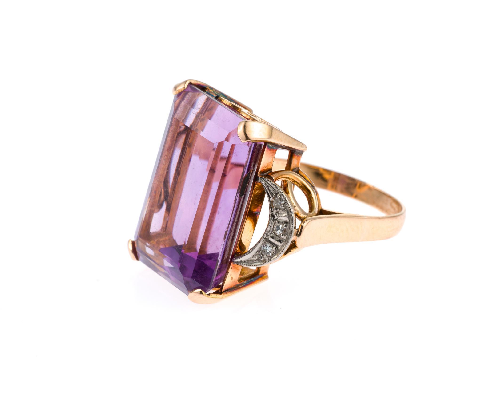 14K Gold and 10.8 Ct Amethyst Ring