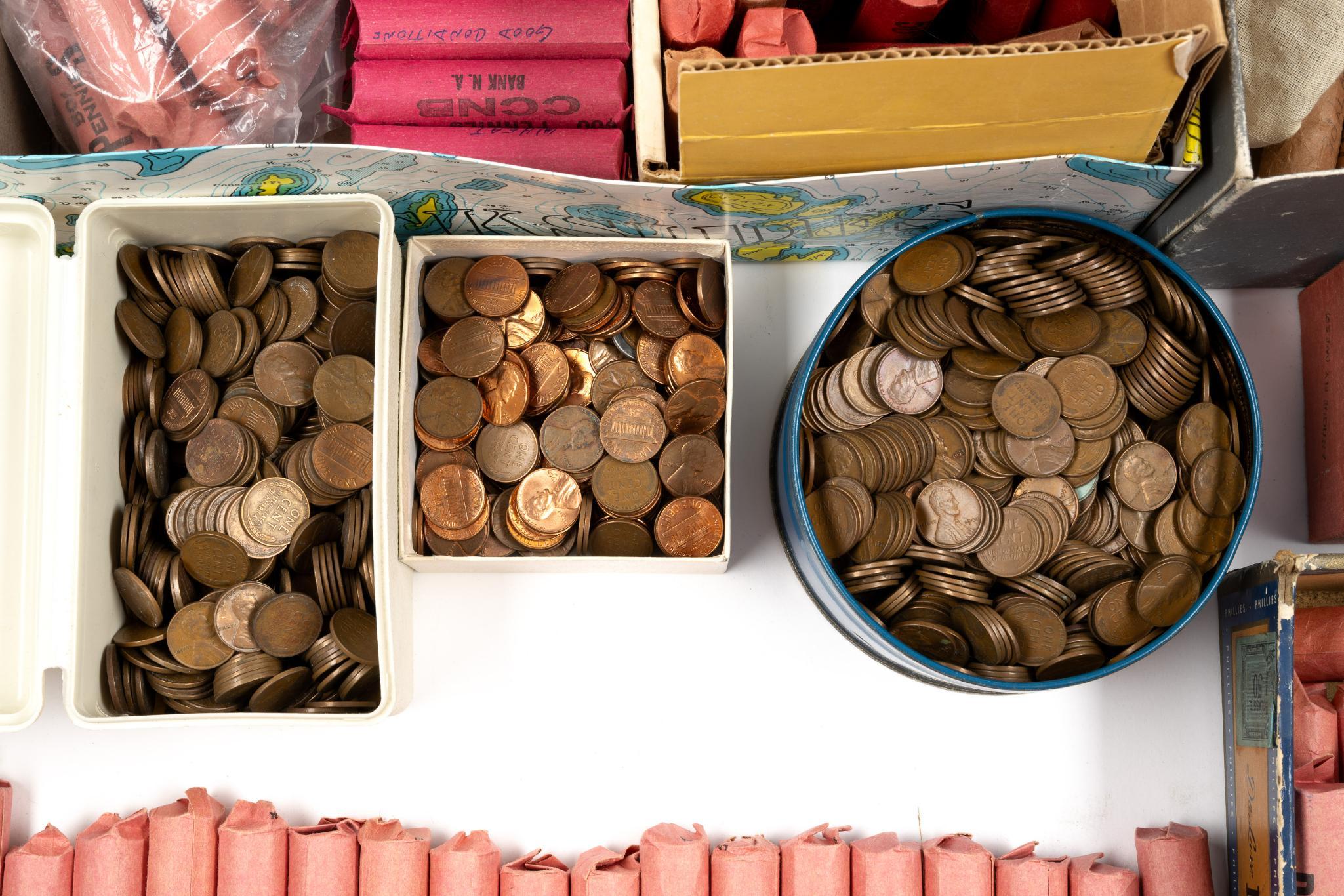 Over Ten Thousand Pre 1982 Lincoln Memorial And Wheat Cents