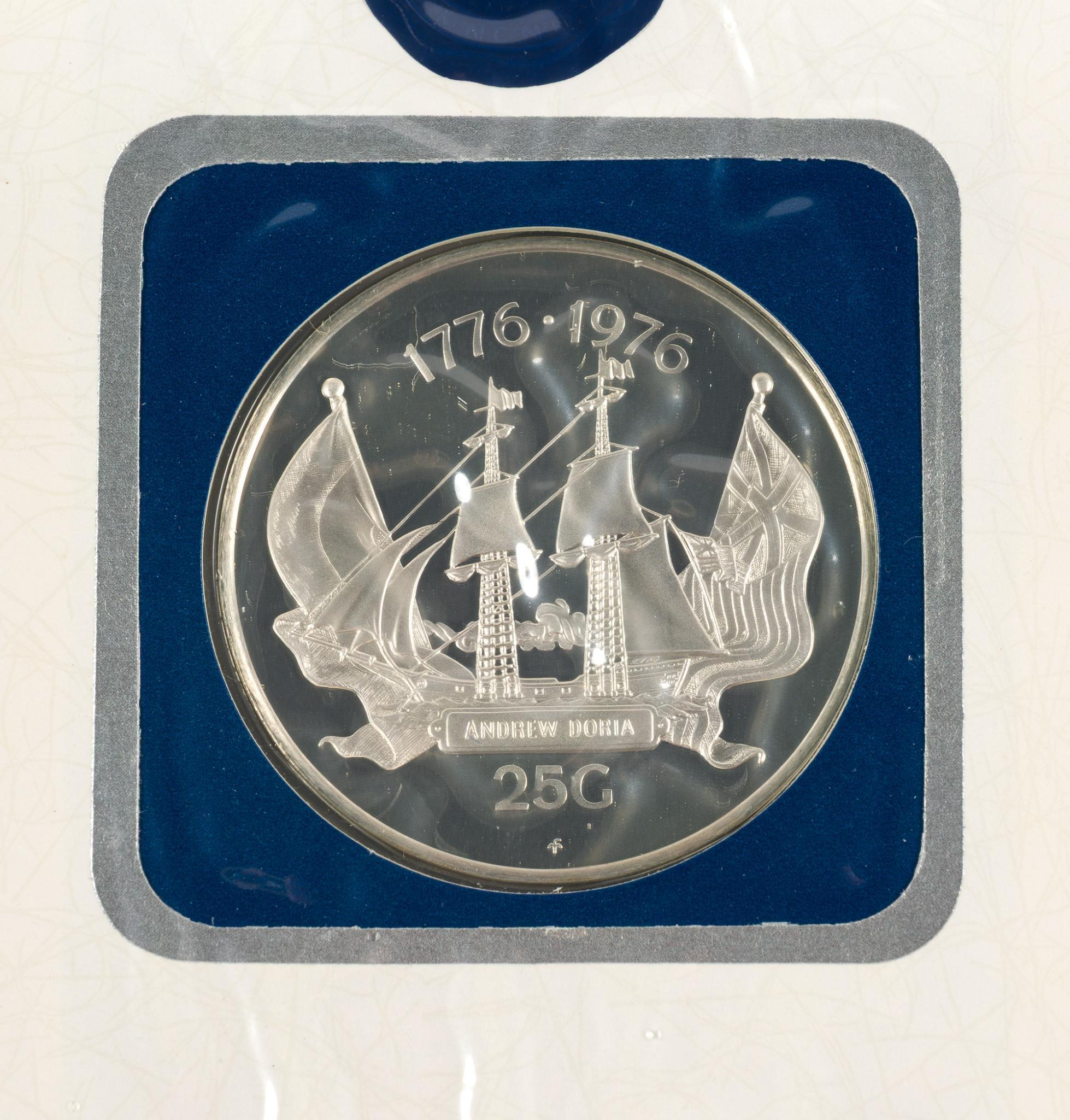 1976 Netherlands Antilles 200 Guilder Gold Coin