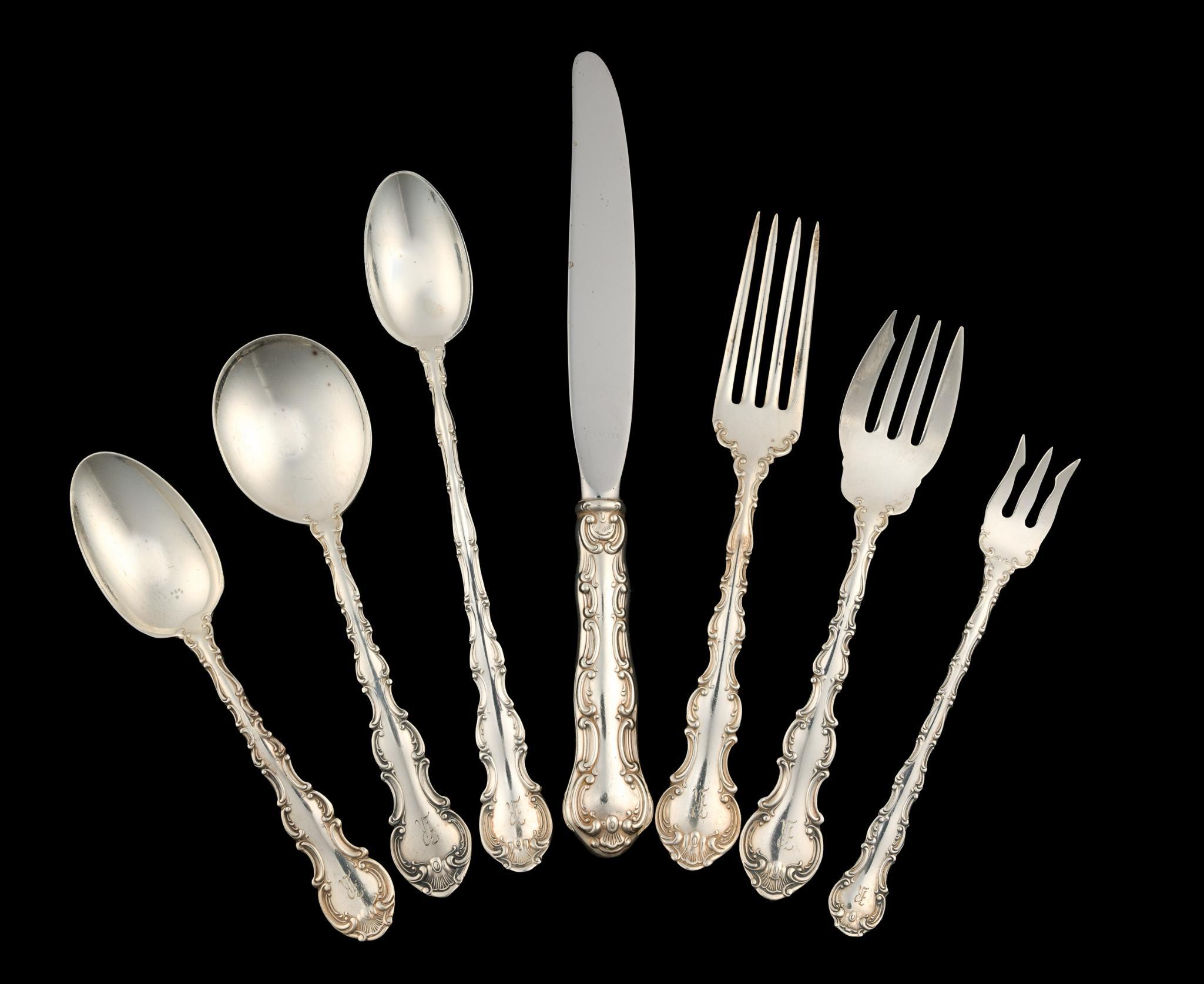 91 Pieces Gorham Strasbourg Sterling Silver Flatware Service