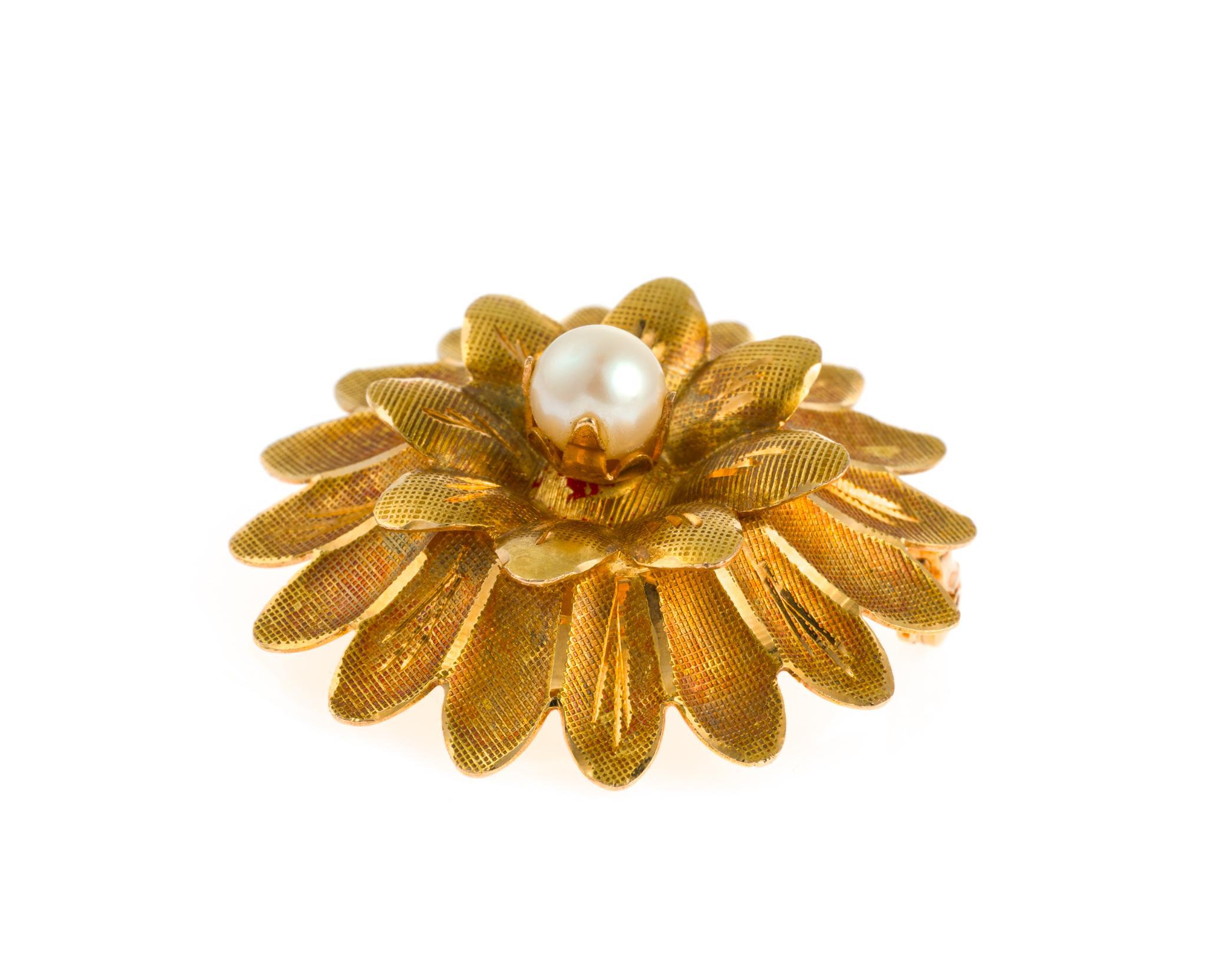 18K Gold and Pearl Flower Brooch