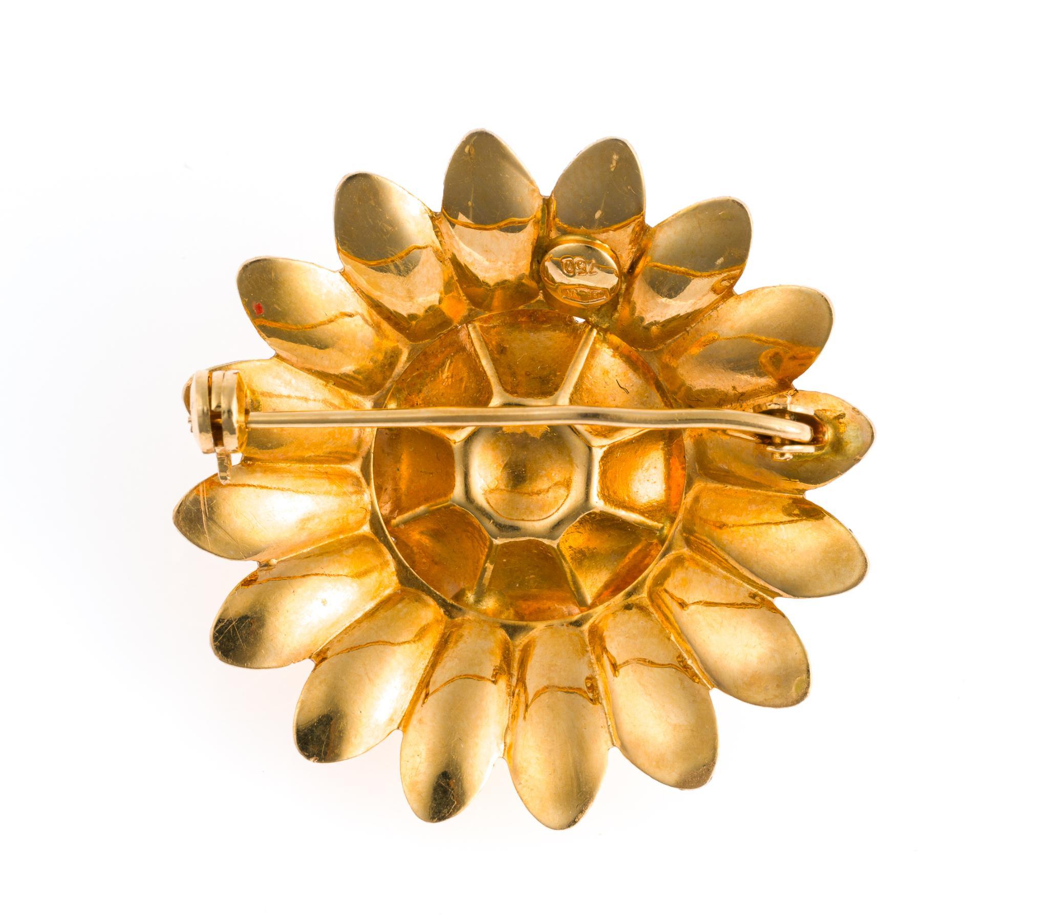 18K Gold and Pearl Flower Brooch