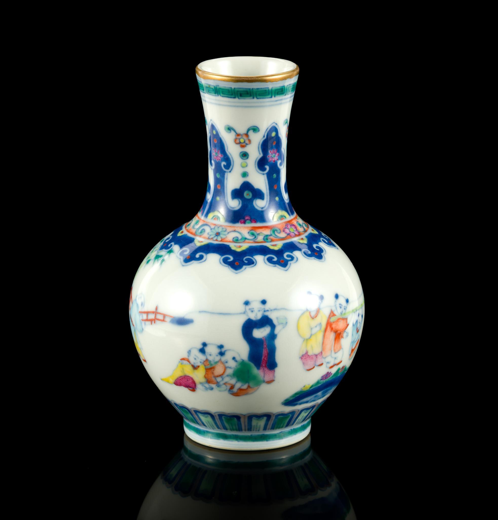 4 Chinese Porcelain Vessels