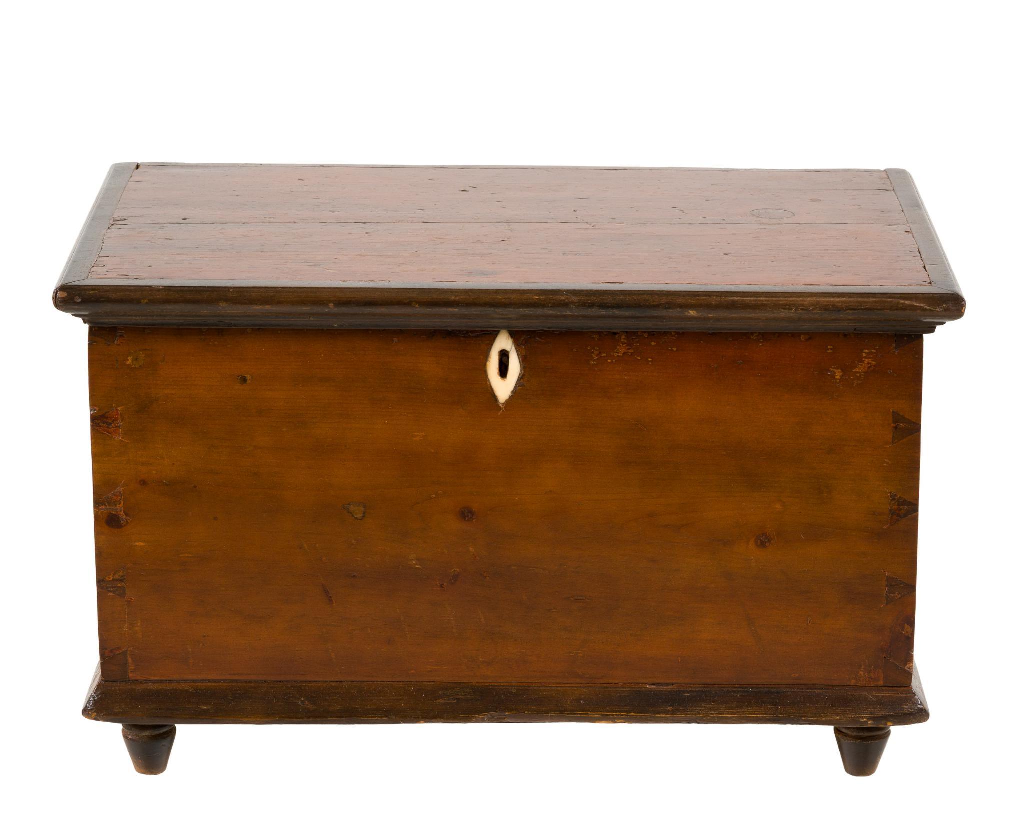 American Storage Chest