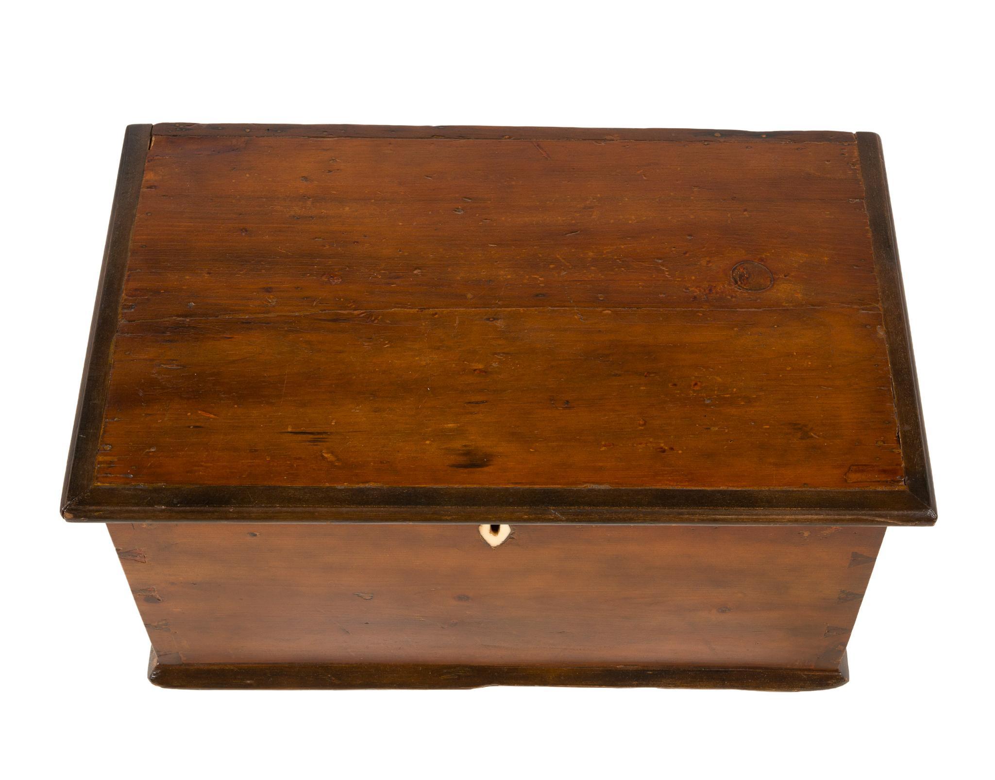 American Storage Chest