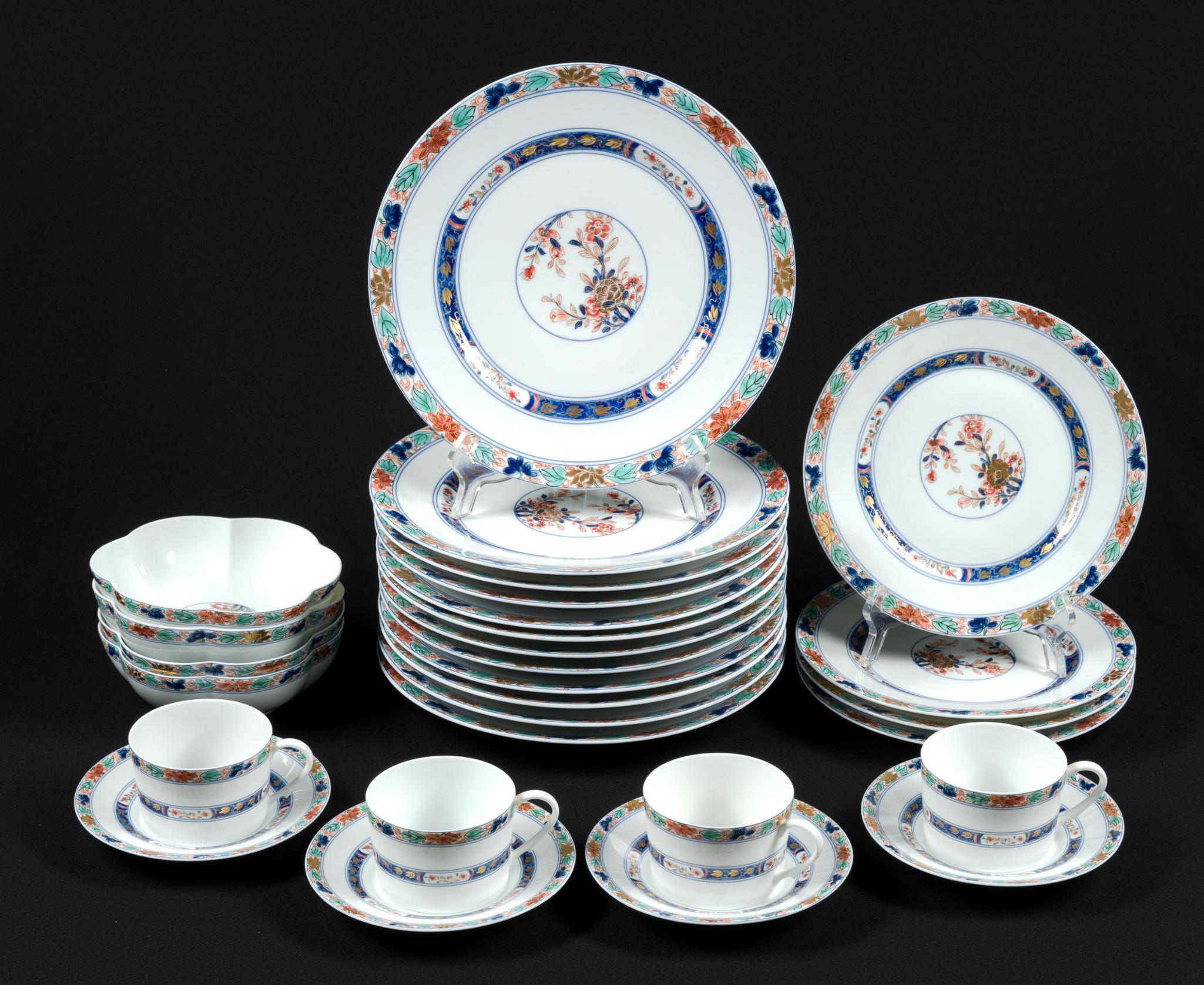 Raynaud Limoges "Koutani" China Service