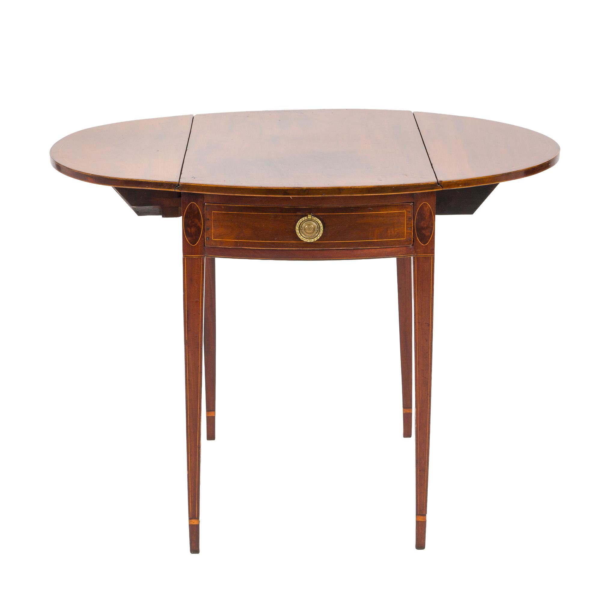 Hepplewhite Drop Leaf Breakfast Table