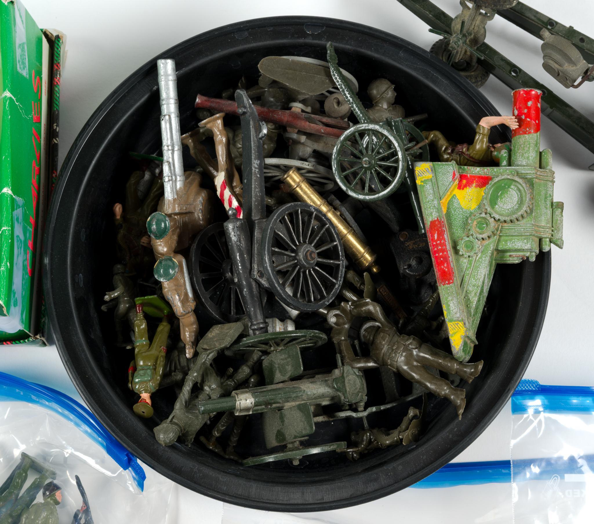 Lead, Tin & Plastic Toy Soldiers Incl. G. Britain