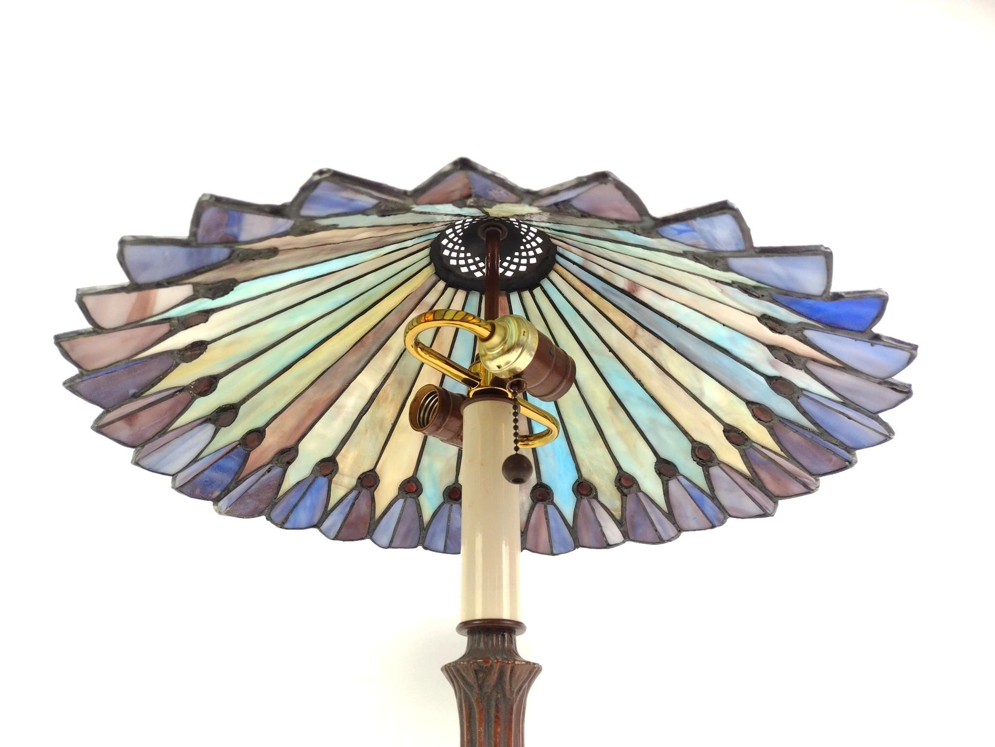 Tiffany Style Peacock Table Lamp