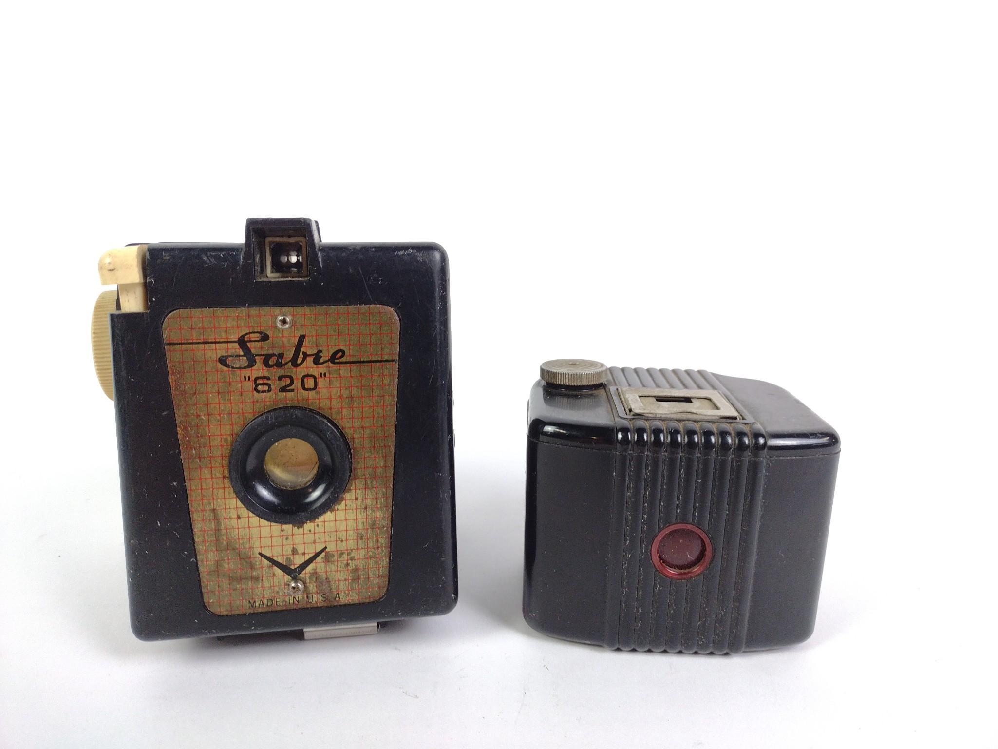 8 Vintage & Antique Cameras