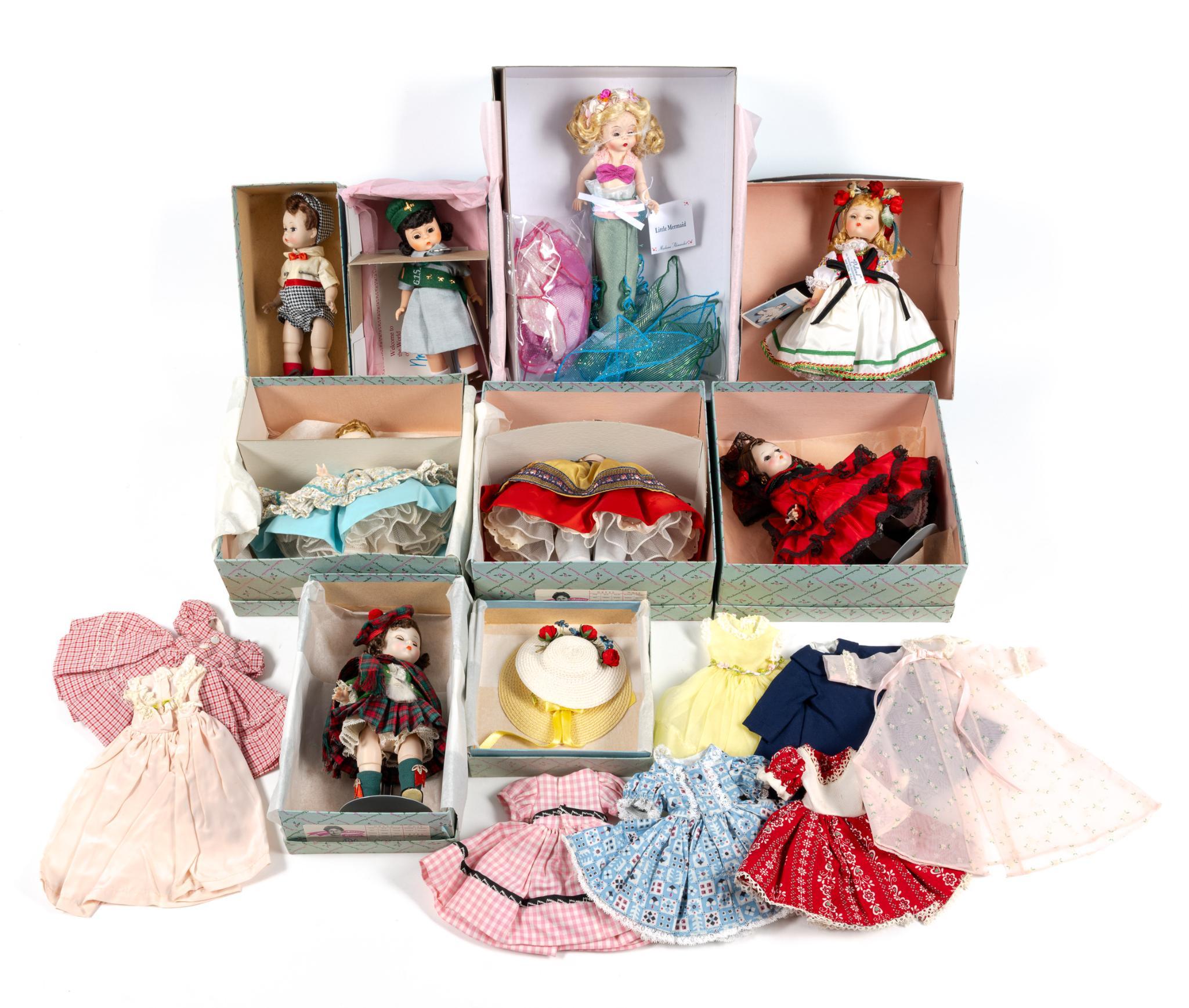 9 Madame Alexander Dolls Incl. Lissy