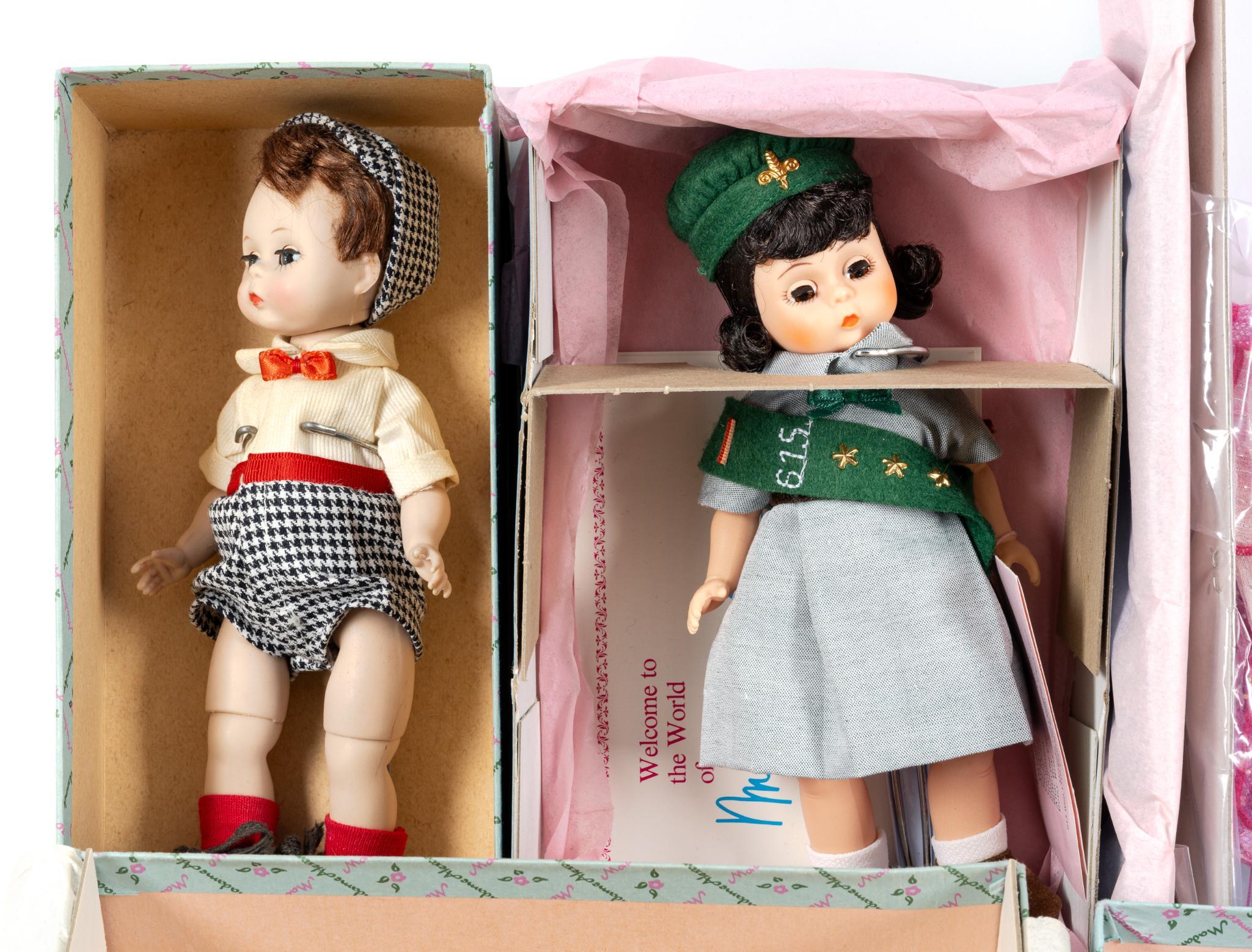 9 Madame Alexander Dolls Incl. Lissy