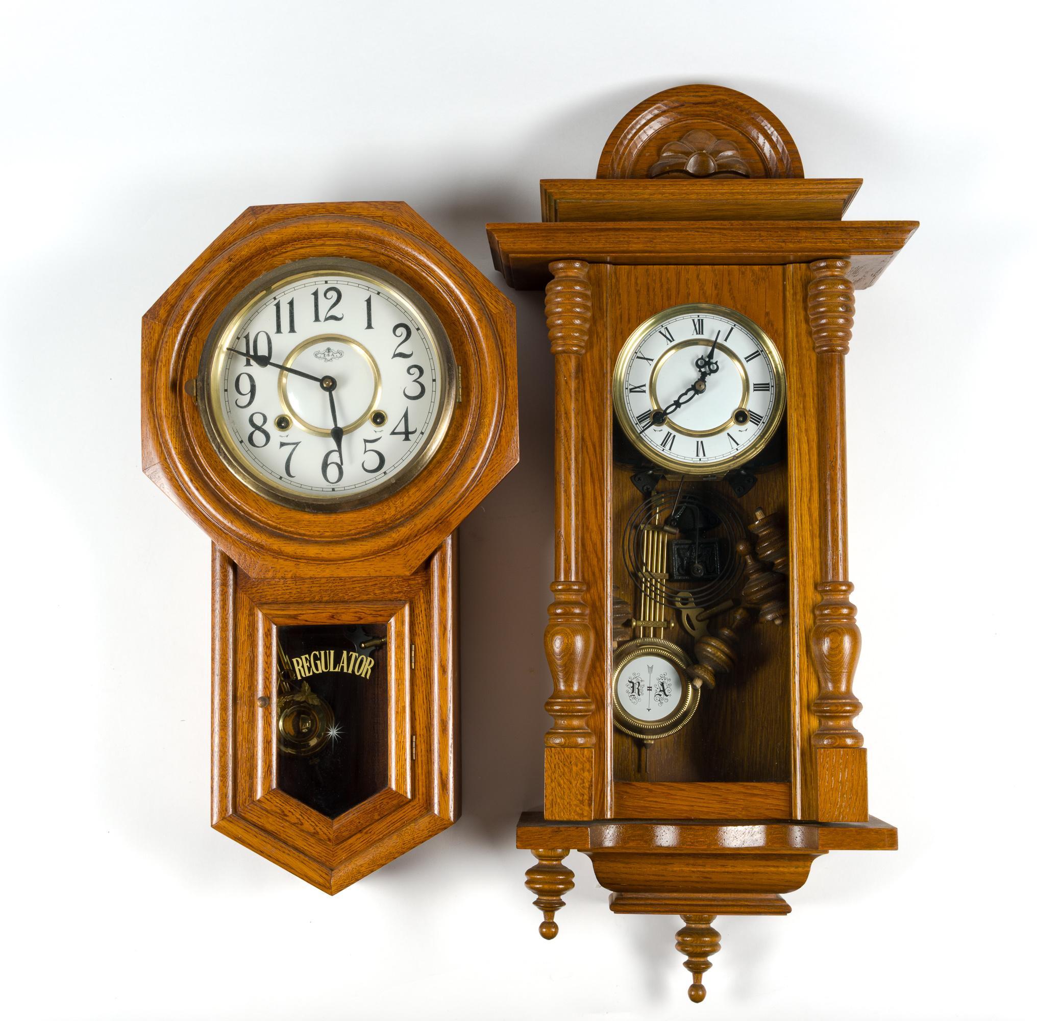 2 Hanging Wall Clocks Incl. Regulator