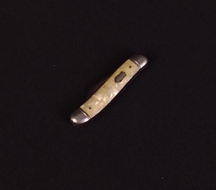 Antique Gold-Filled Hamilton Pocket Watch & Pocket Knife