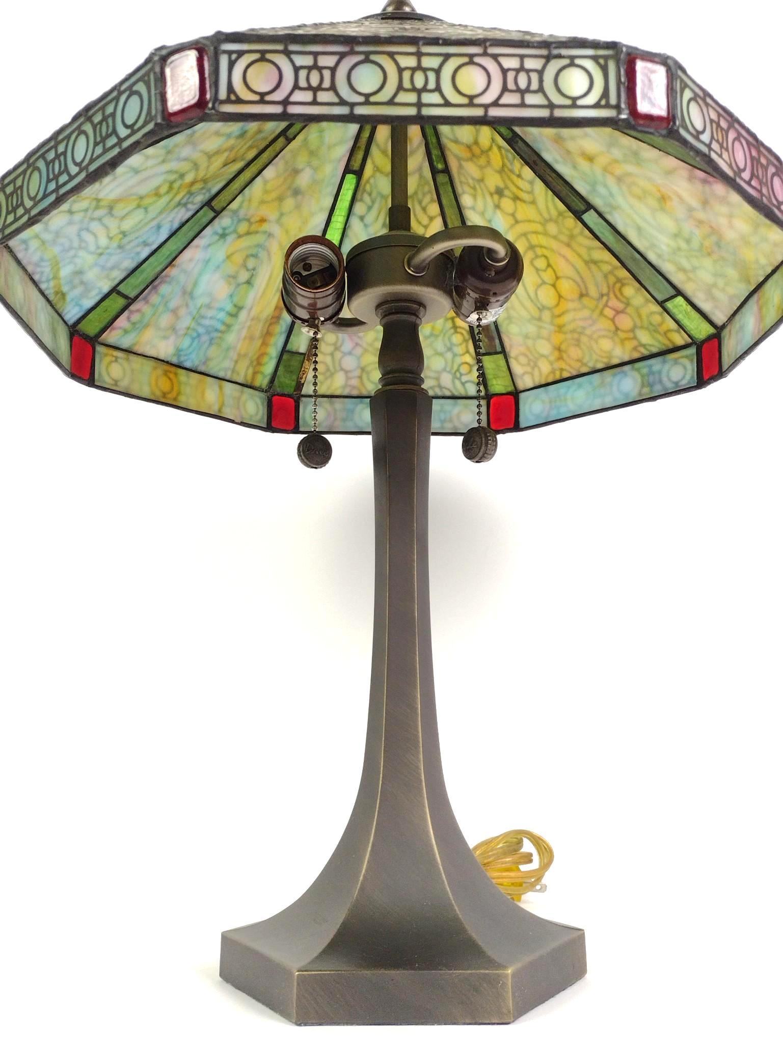 Dale Tiffany Style Table Lamp