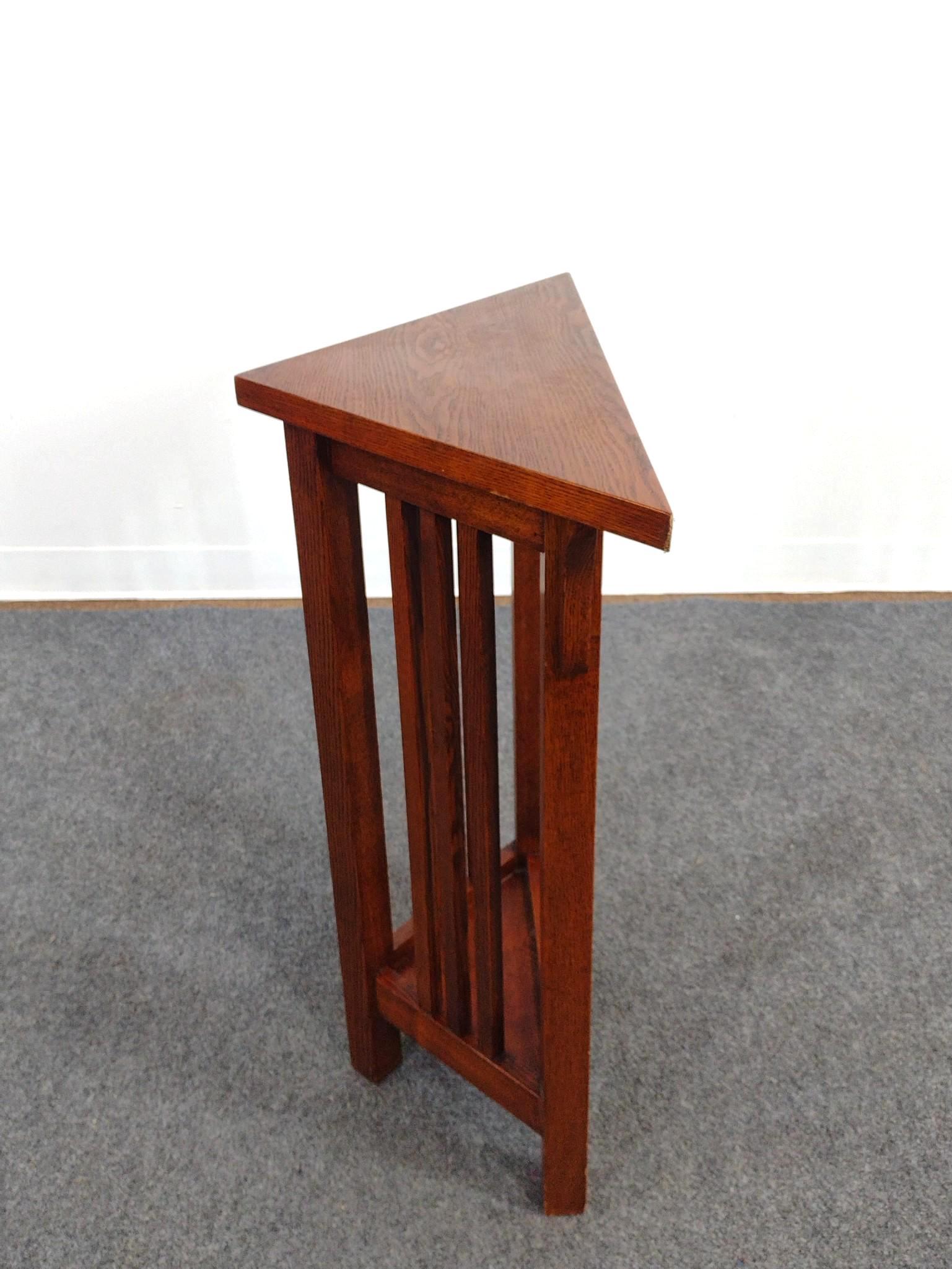 Arts and Crafts Mission Style Corner Stand