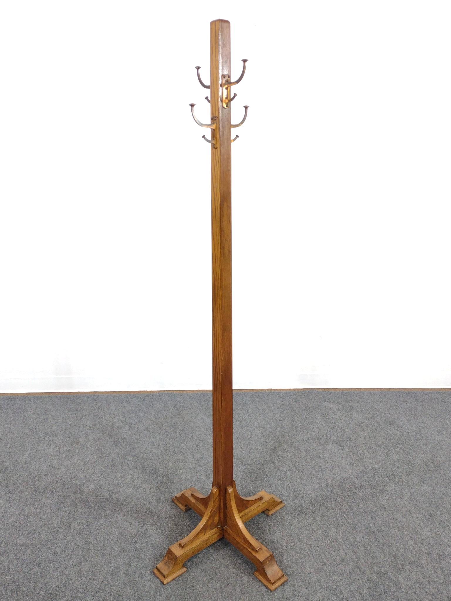 Coat Tree